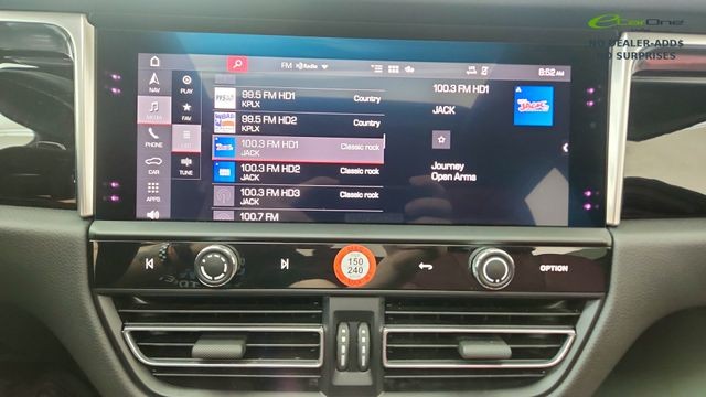 2024 Porsche Macan Base AWD