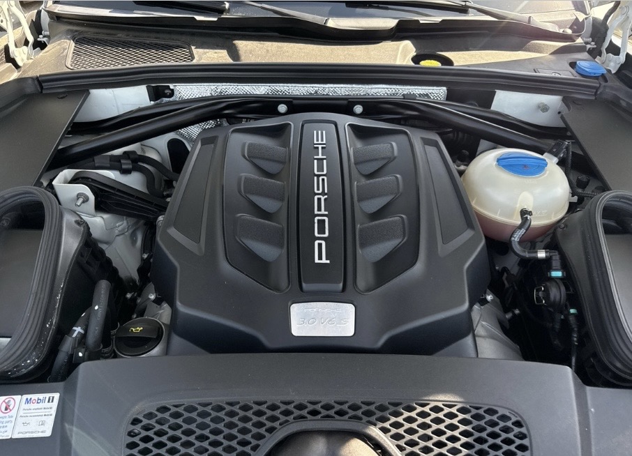 2017 Porsche Macan S AWD
