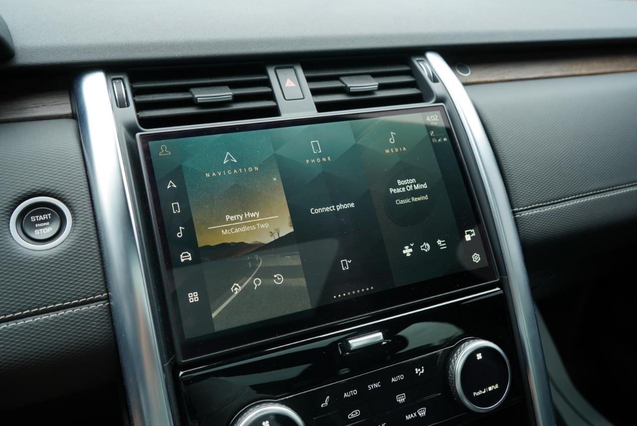 2023 Land Rover Discovery R-Dynamic S AWD