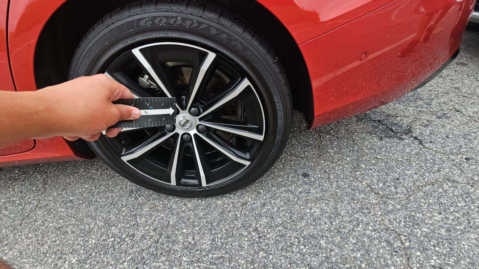 2023 Volvo S60 Recharge T8 Plus FWD