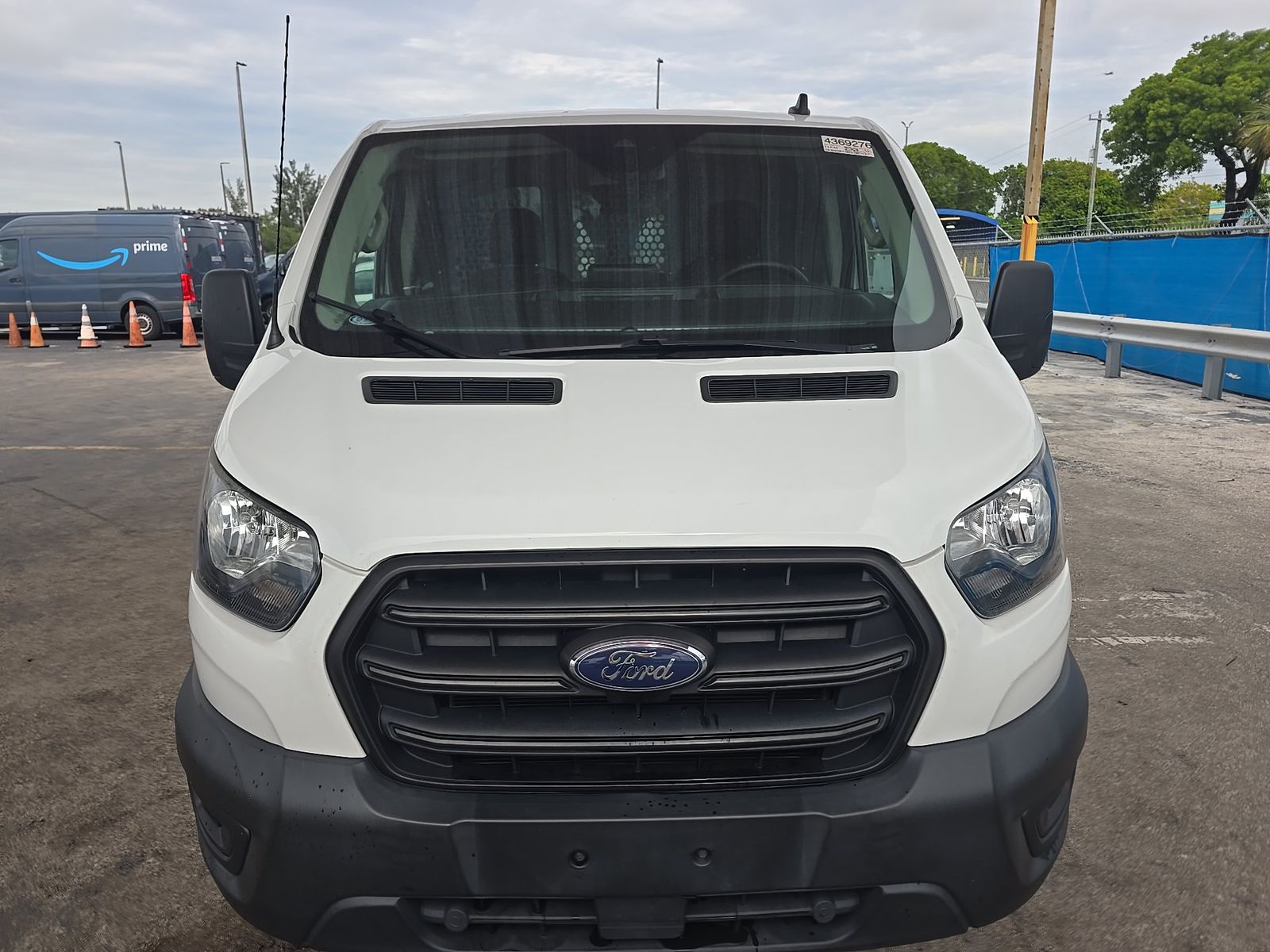 FORD TRANSIT 150 - 3