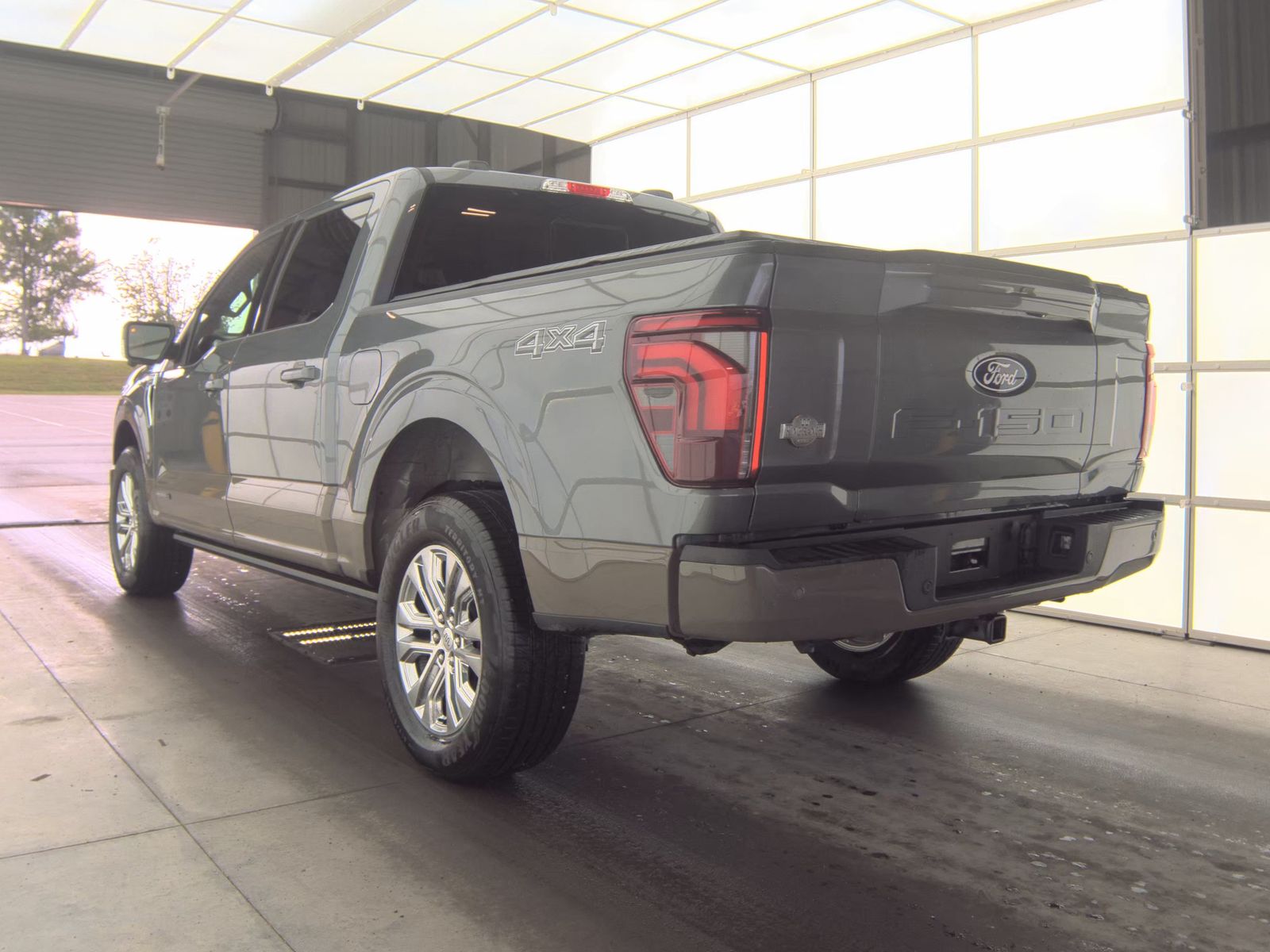 2026 Ford F-150 Hybrid King Ranch AWD