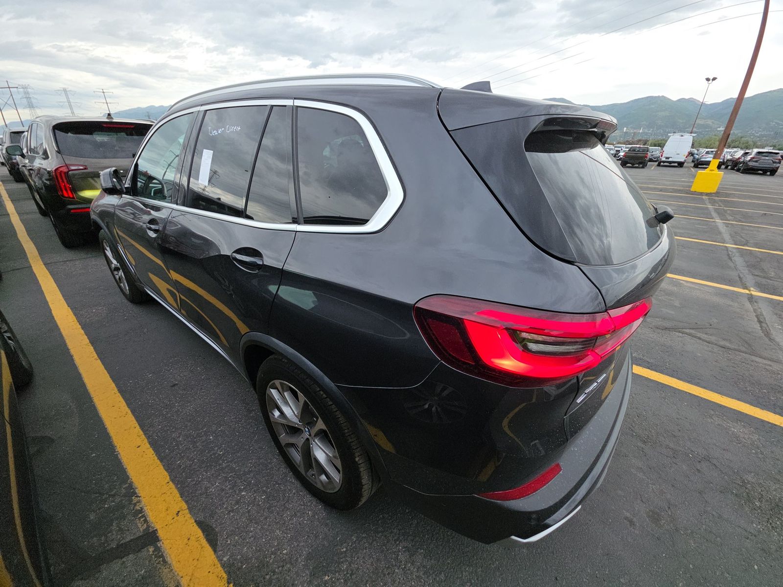 2022 BMW X5 xDrive40i AWD
