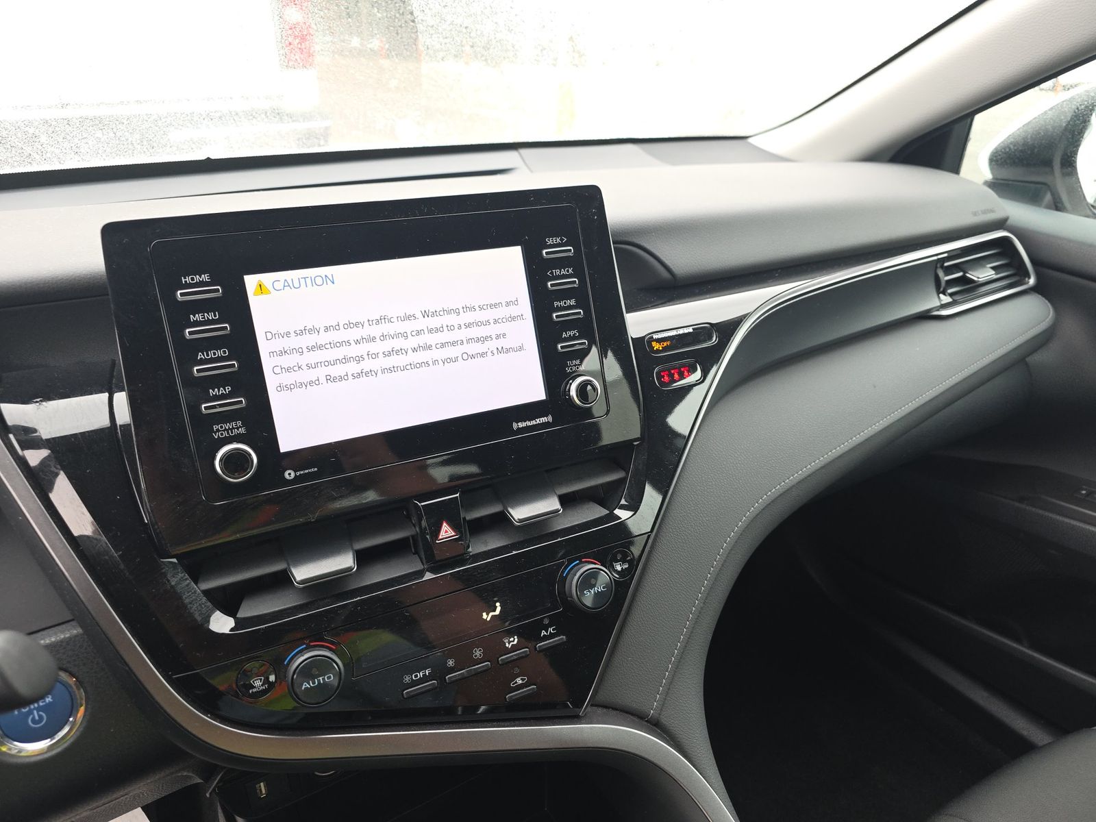 2023 Toyota Camry Hybrid LE FWD