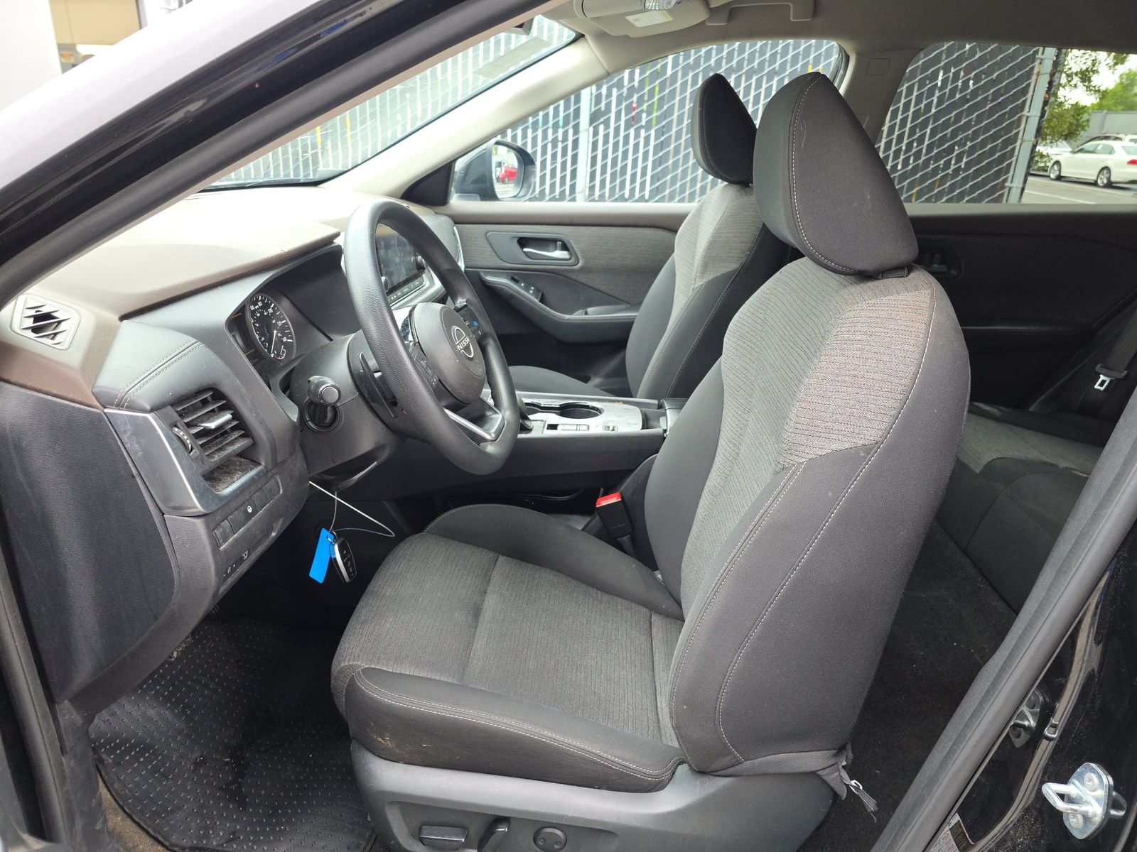2023 Nissan Rogue SV FWD