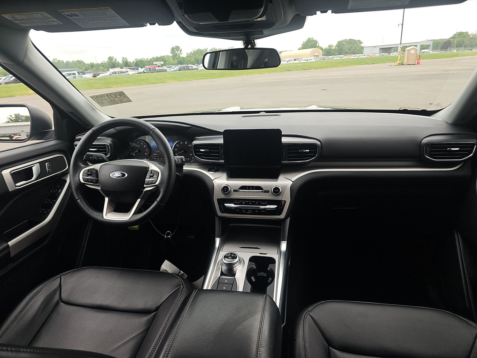 2024 Ford Explorer XLT AWD