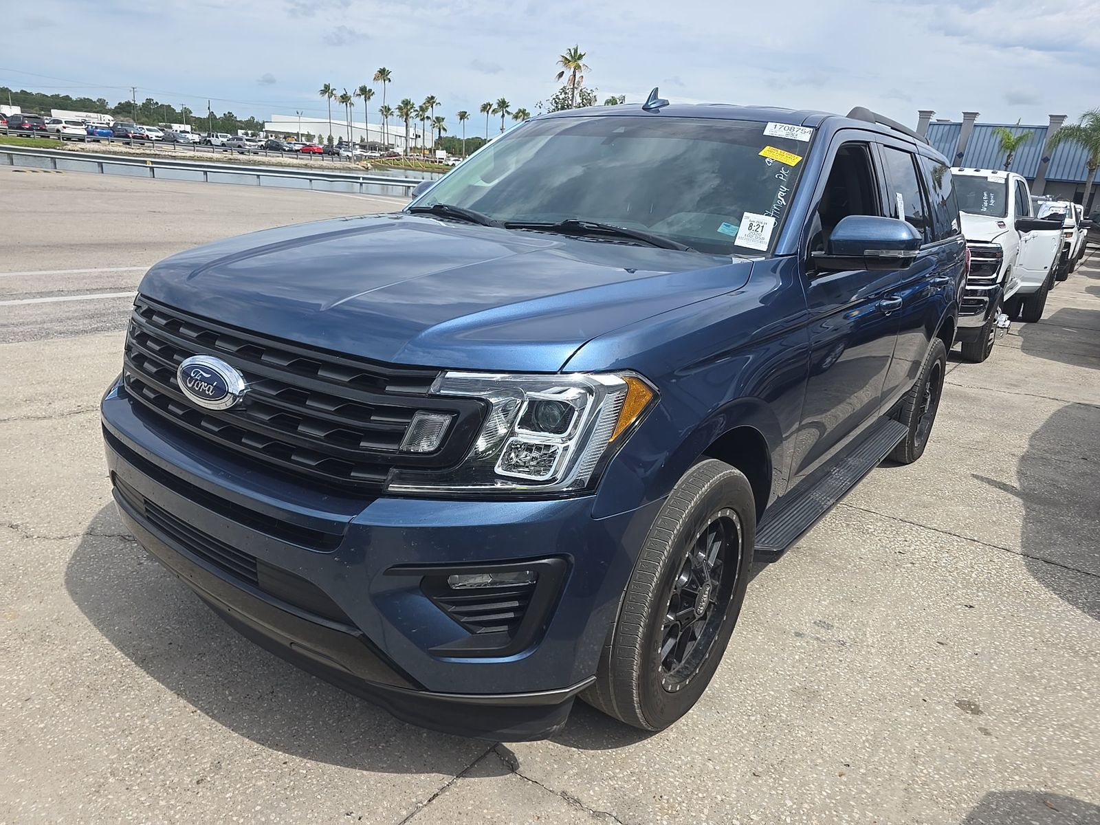 FORD EXPEDITION - 1
