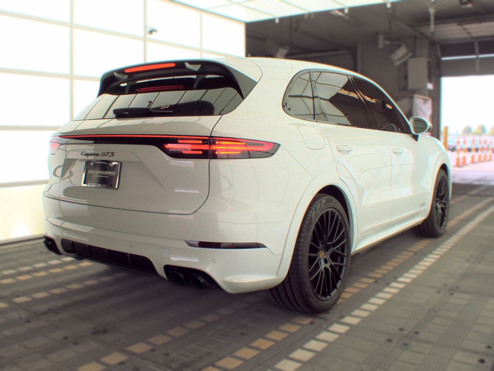PORSCHE CAYENNE - 6