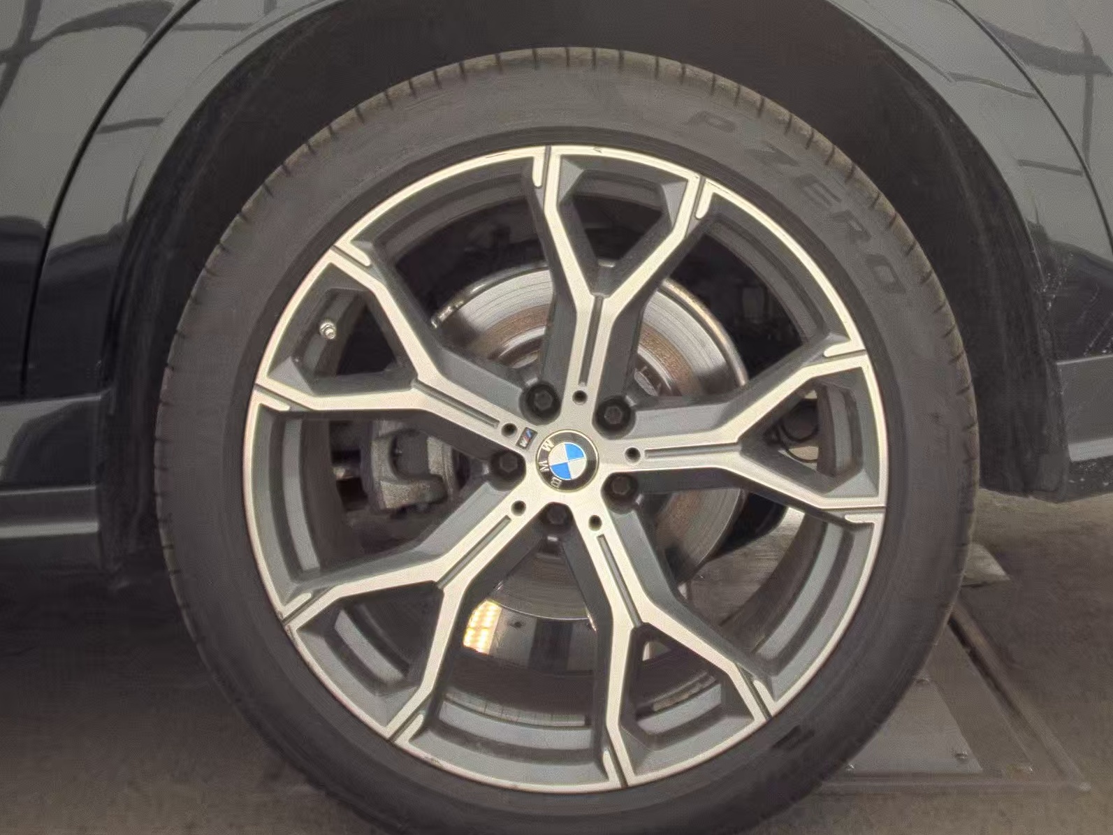 2021 BMW X6 xDrive40i AWD