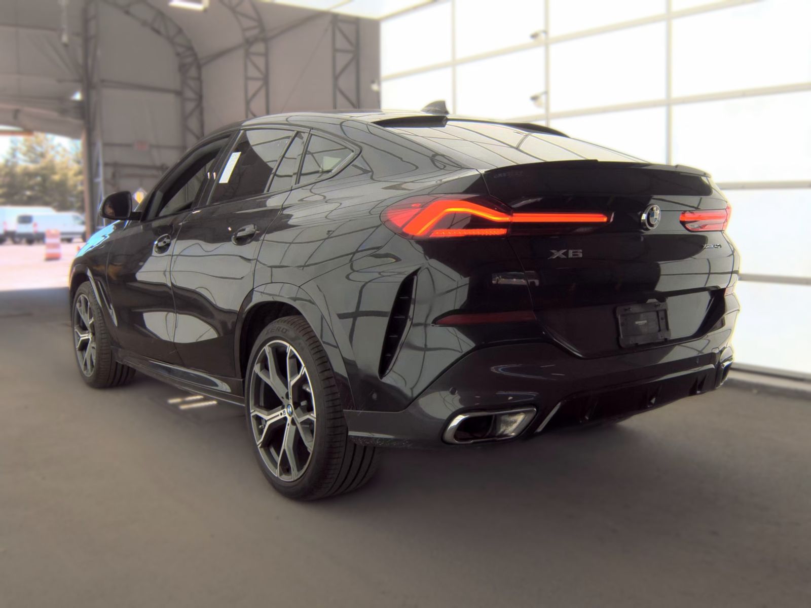 2021 BMW X6 xDrive40i AWD