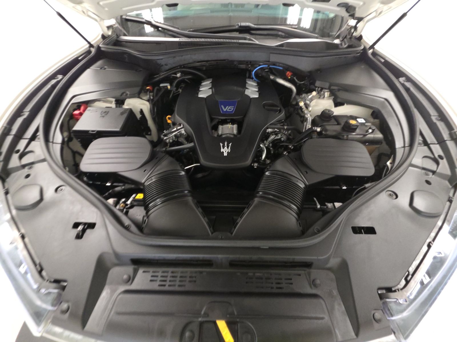 2022 Maserati Levante Modena FWD