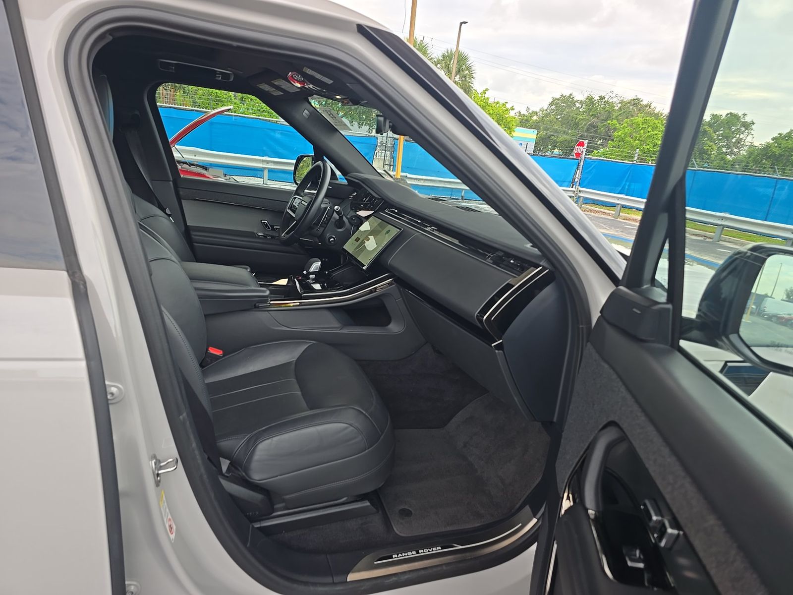 2025 Land Rover Range Rover Sport SE AWD