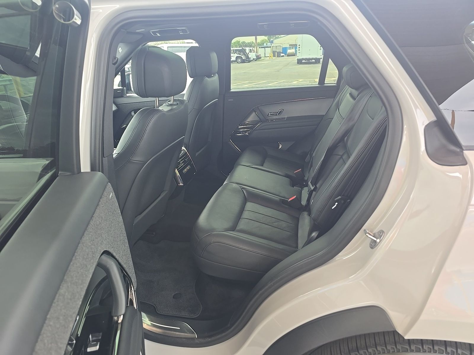 2025 Land Rover Range Rover Sport SE AWD