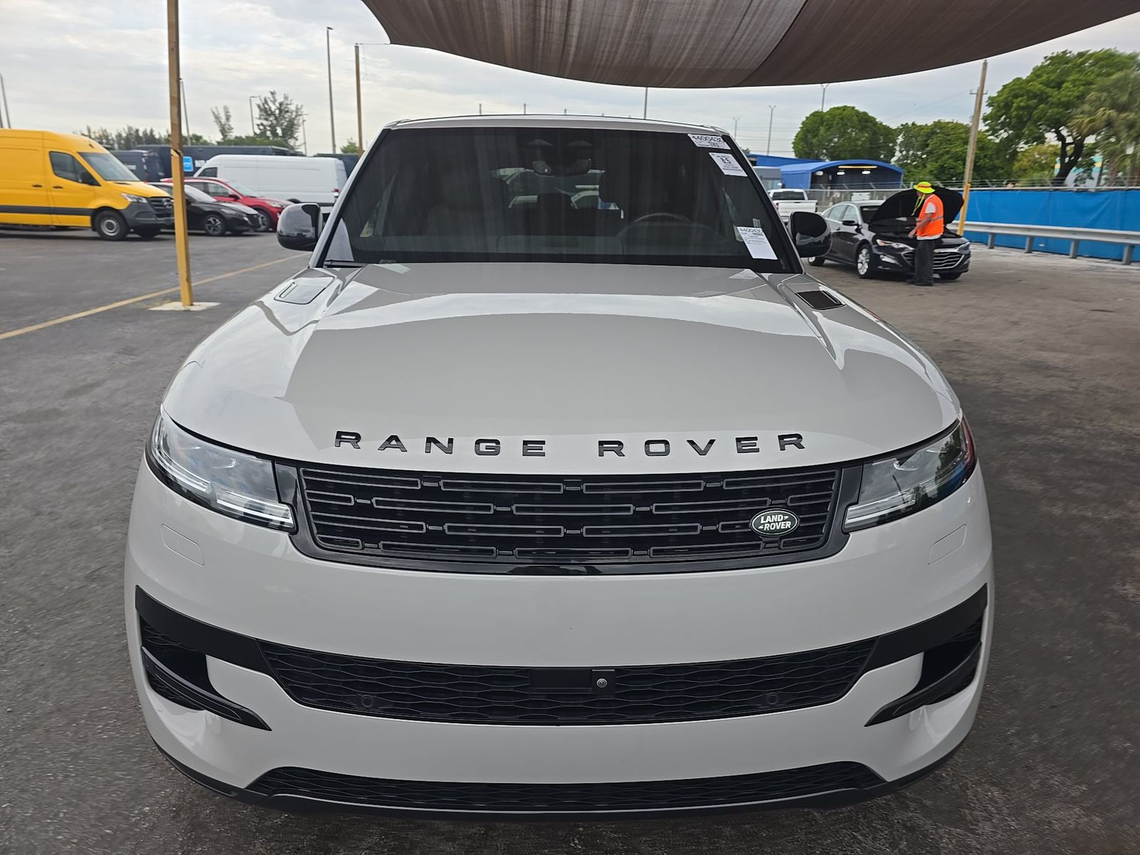 2025 Land Rover Range Rover Sport SE AWD