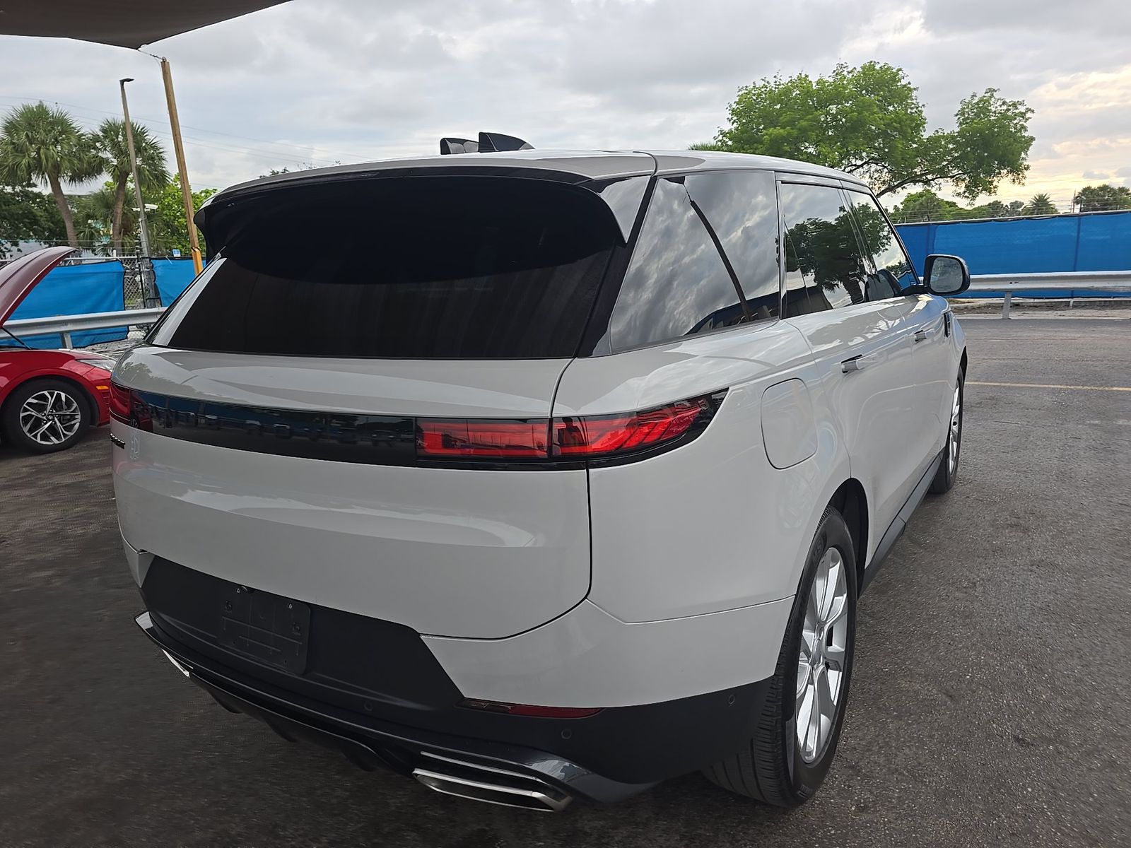 2025 Land Rover Range Rover Sport SE AWD