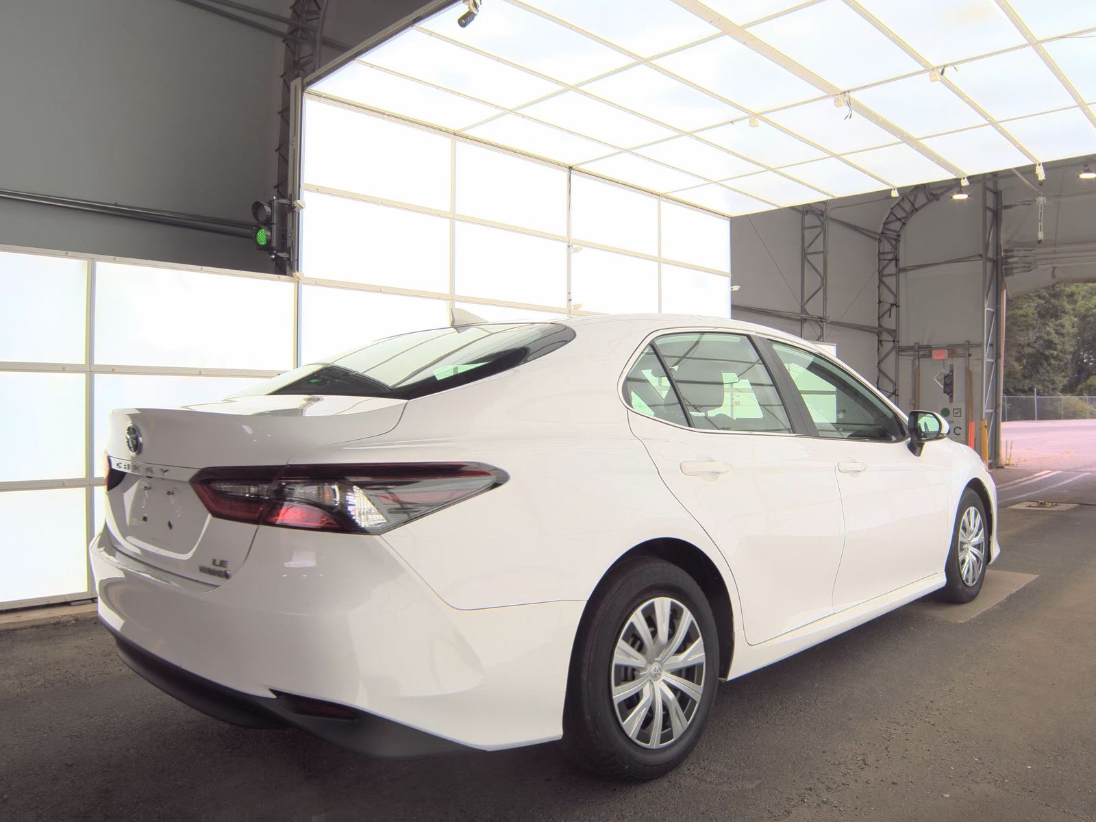 2023 Toyota Camry Hybrid LE FWD