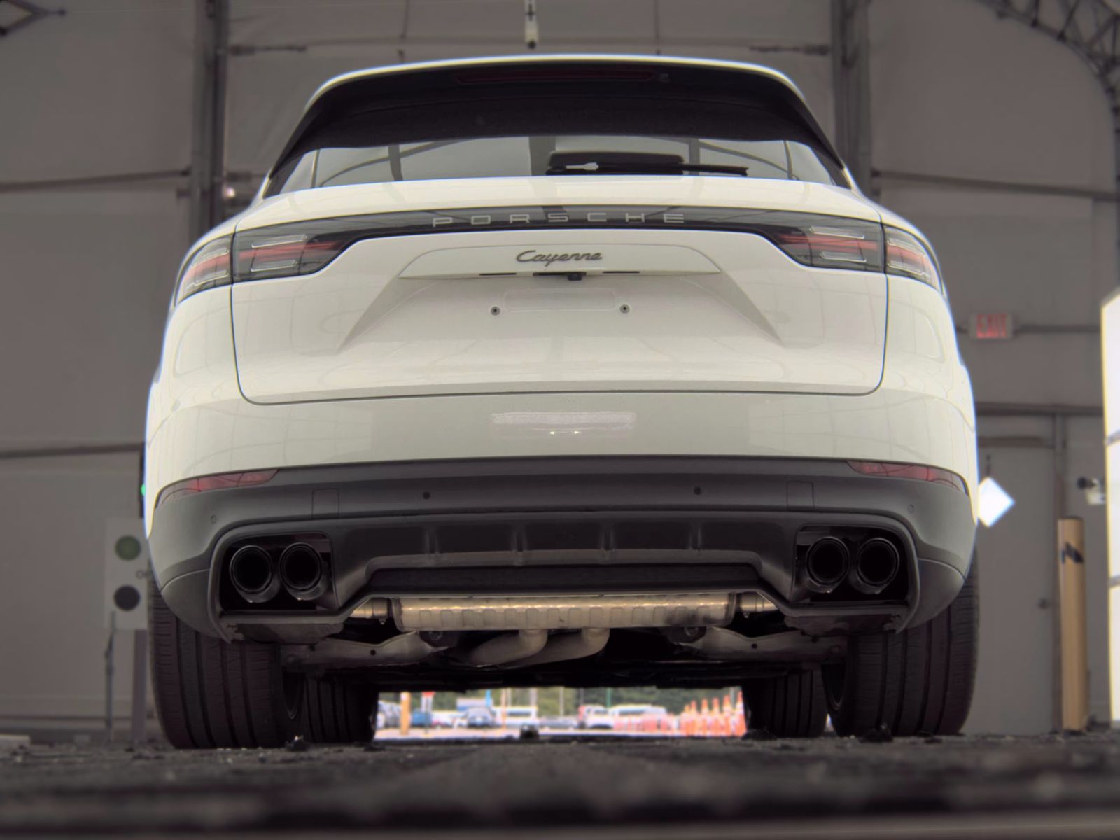 PORSCHE CAYENNE - 8