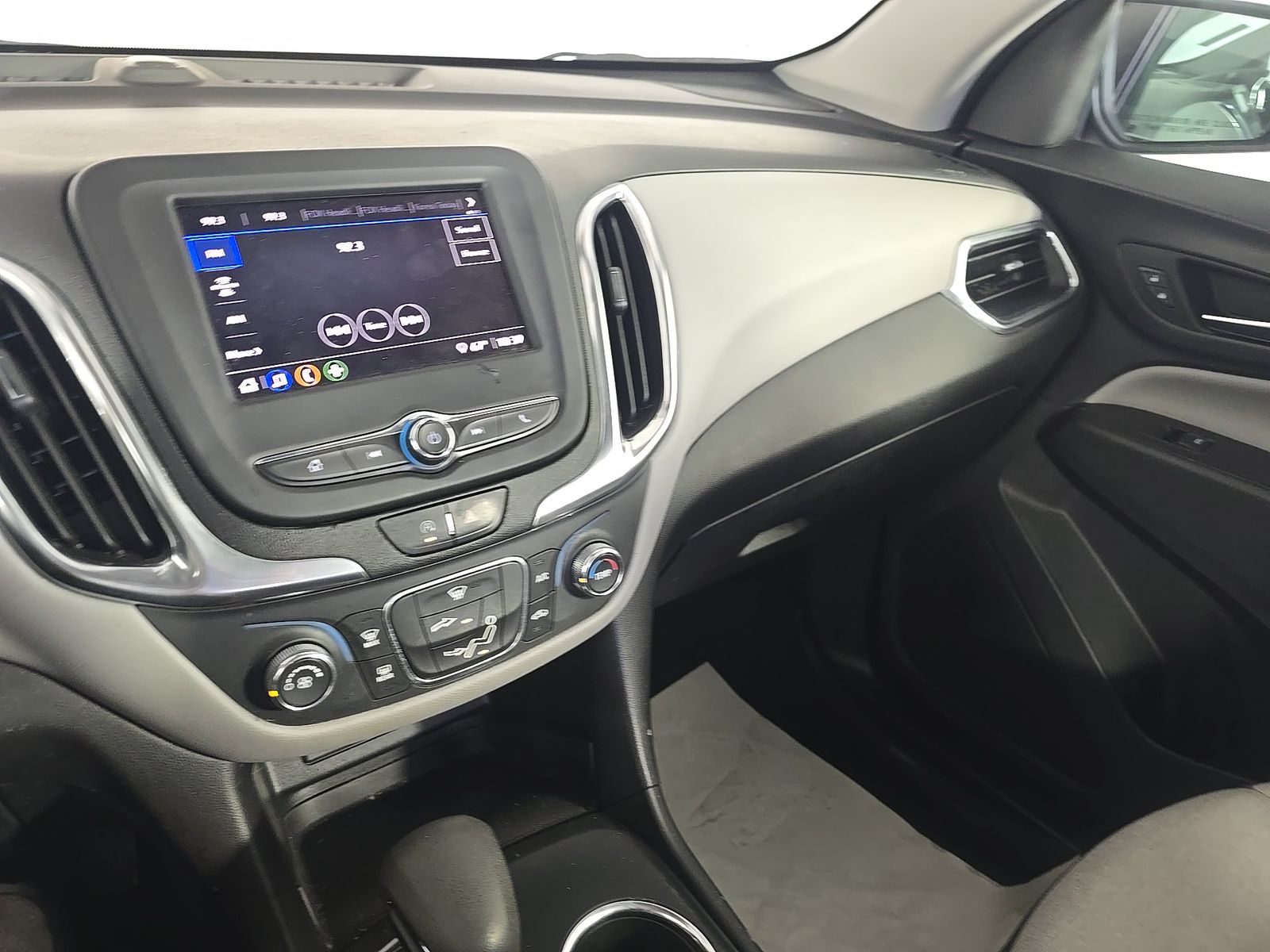 2022 Chevrolet Equinox LS AWD