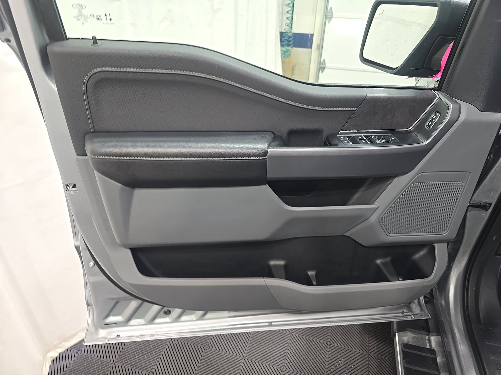 2025 Ford F-150 XLT AWD
