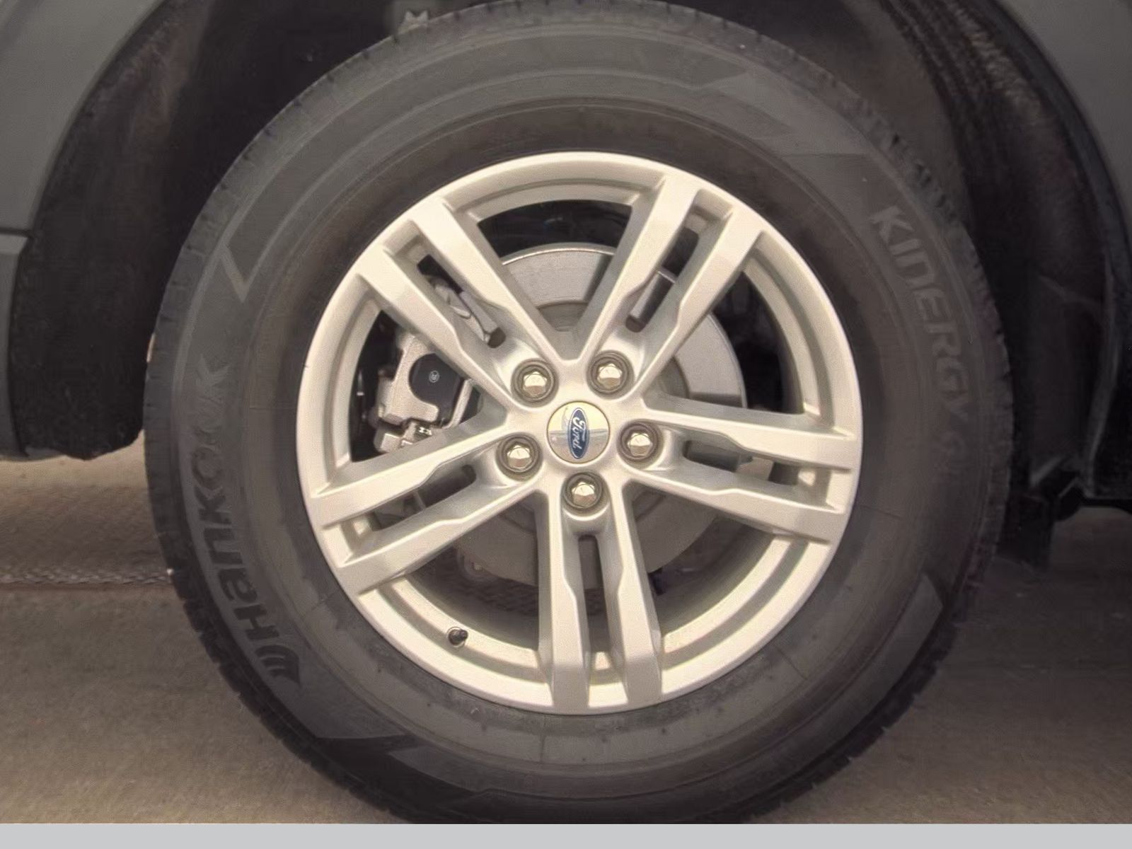 2024 Ford Explorer XLT AWD