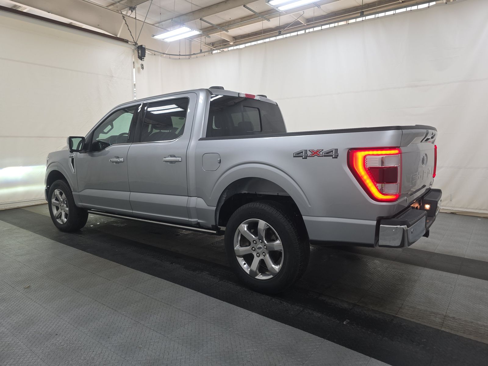 2023 Ford F-150 Lariat AWD