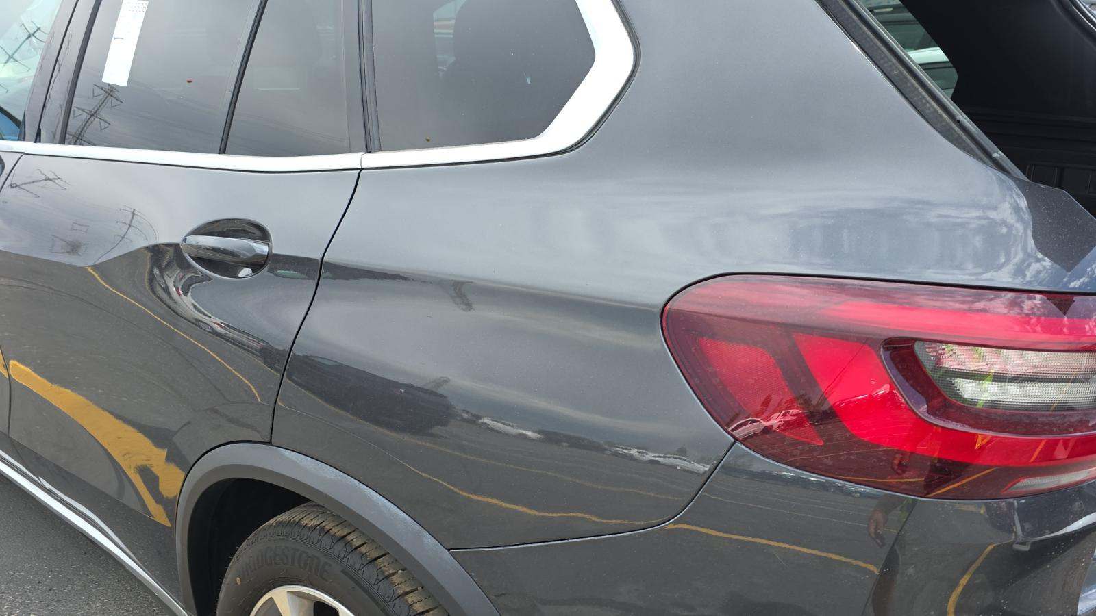 2022 BMW X5 xDrive40i AWD