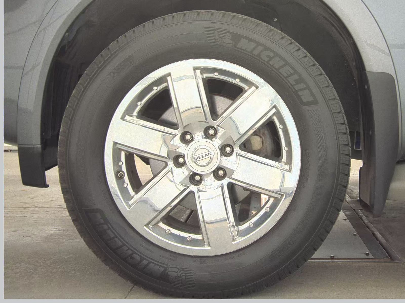 NISSAN ARMADA - 10