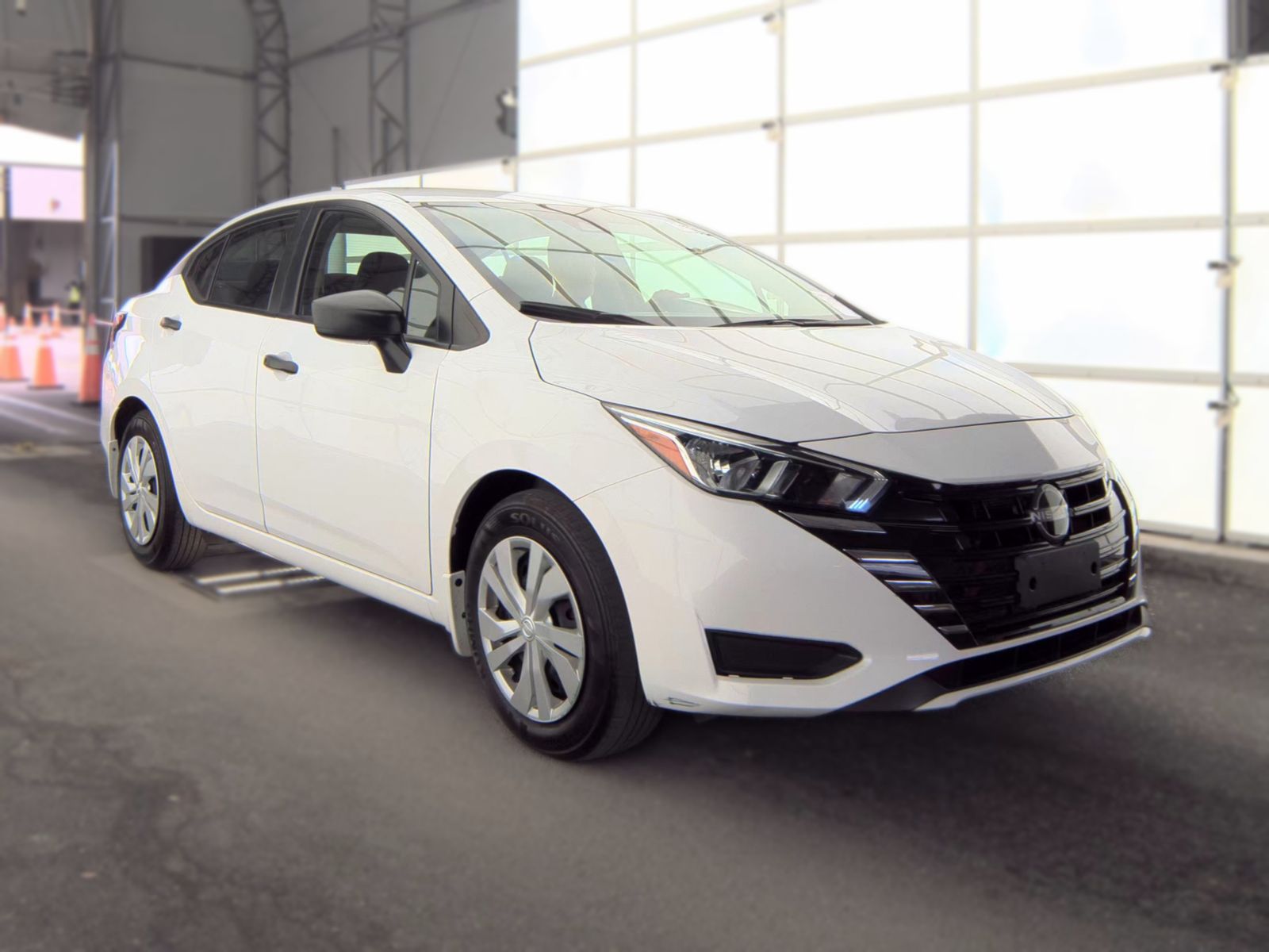 NISSAN VERSA - 5