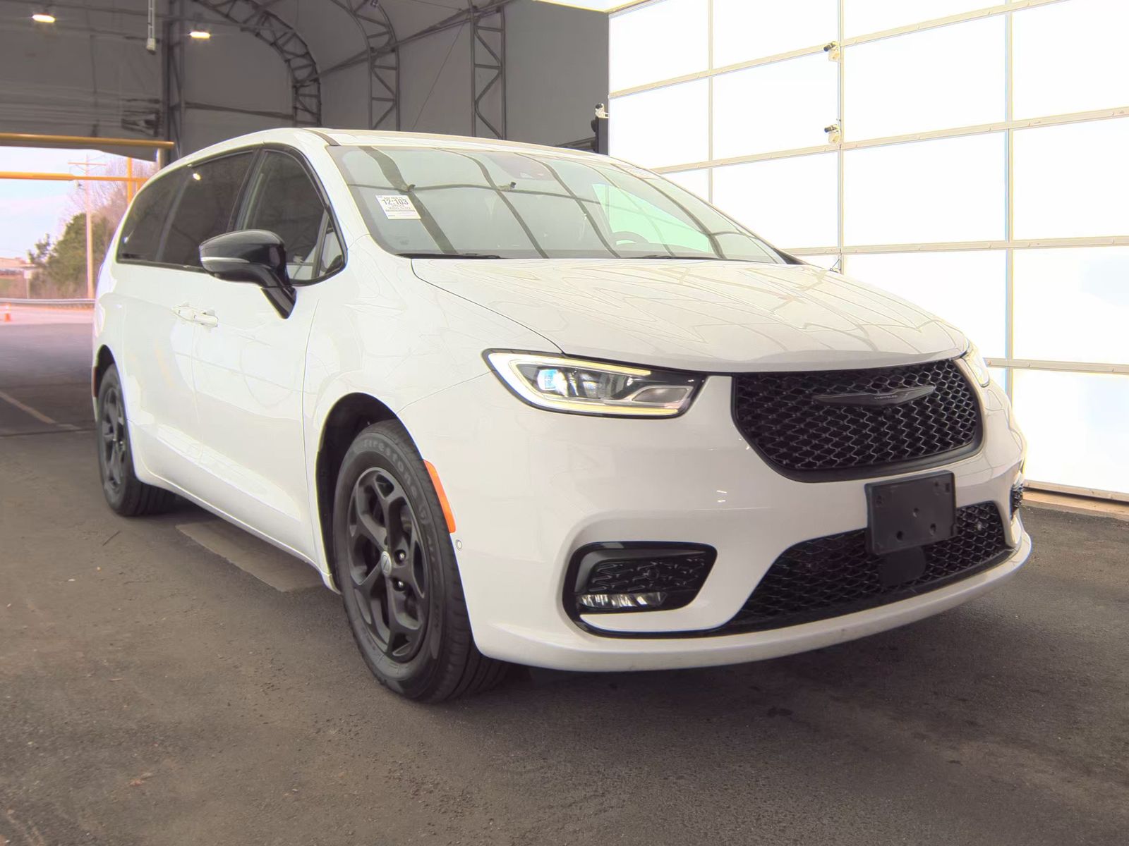 2024 Chrysler Pacifica Hybrid Select S Appearance FWD