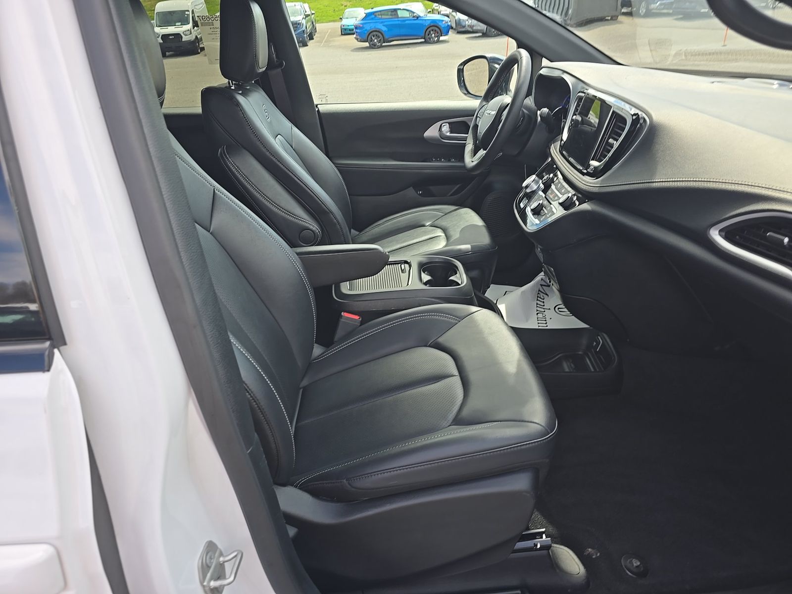 2024 Chrysler Pacifica Hybrid Select S Appearance FWD