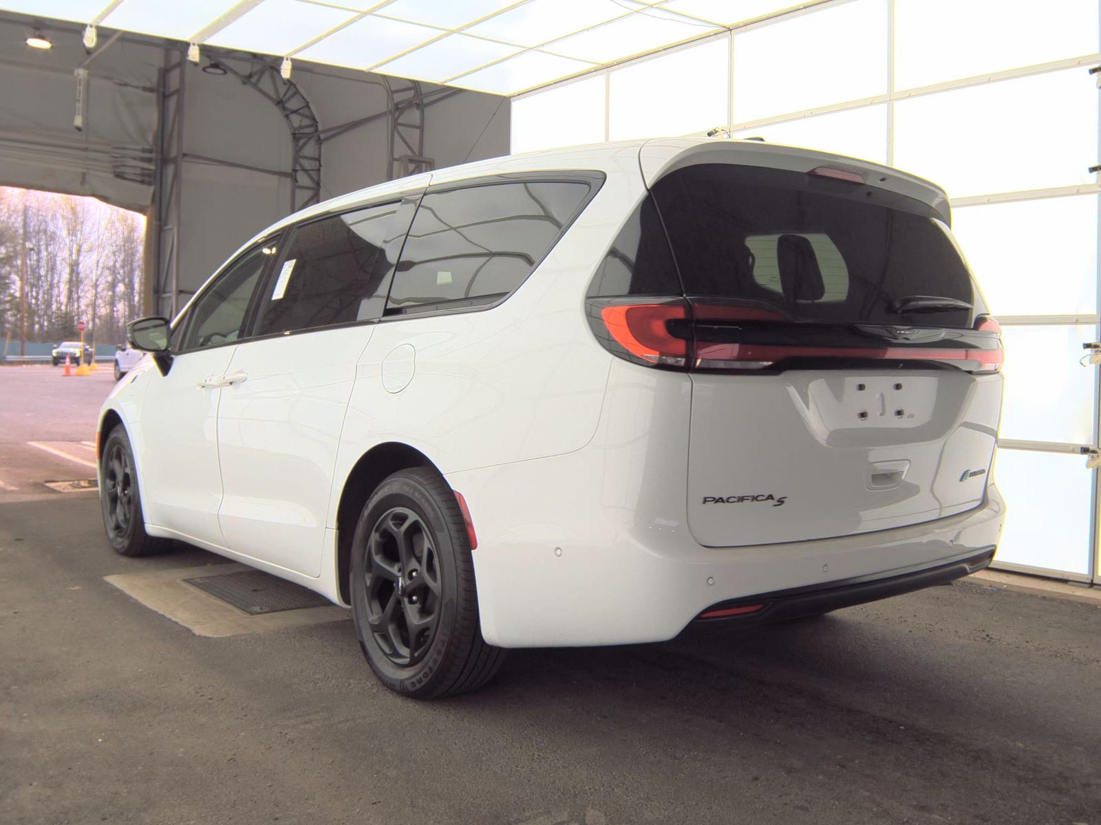 2024 Chrysler Pacifica Hybrid Select S Appearance FWD