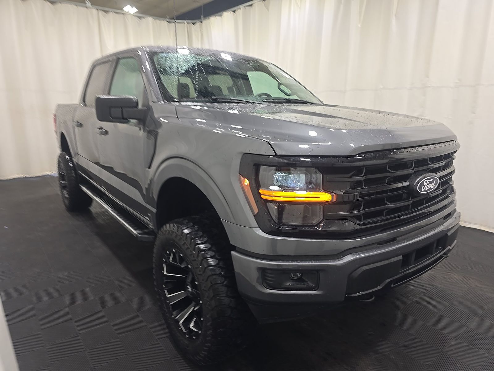 2025 Ford F-150 XLT AWD