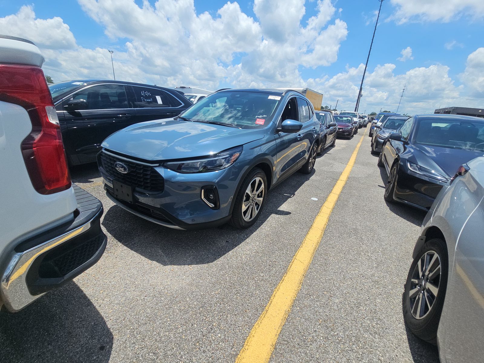 FORD ESCAPE - 1