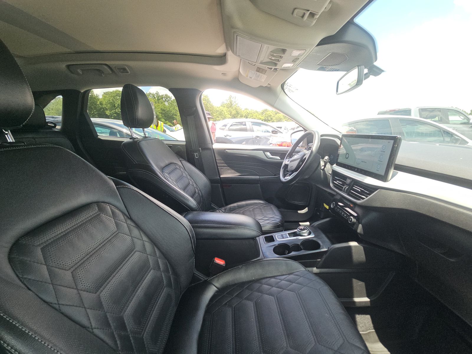 FORD ESCAPE - 9
