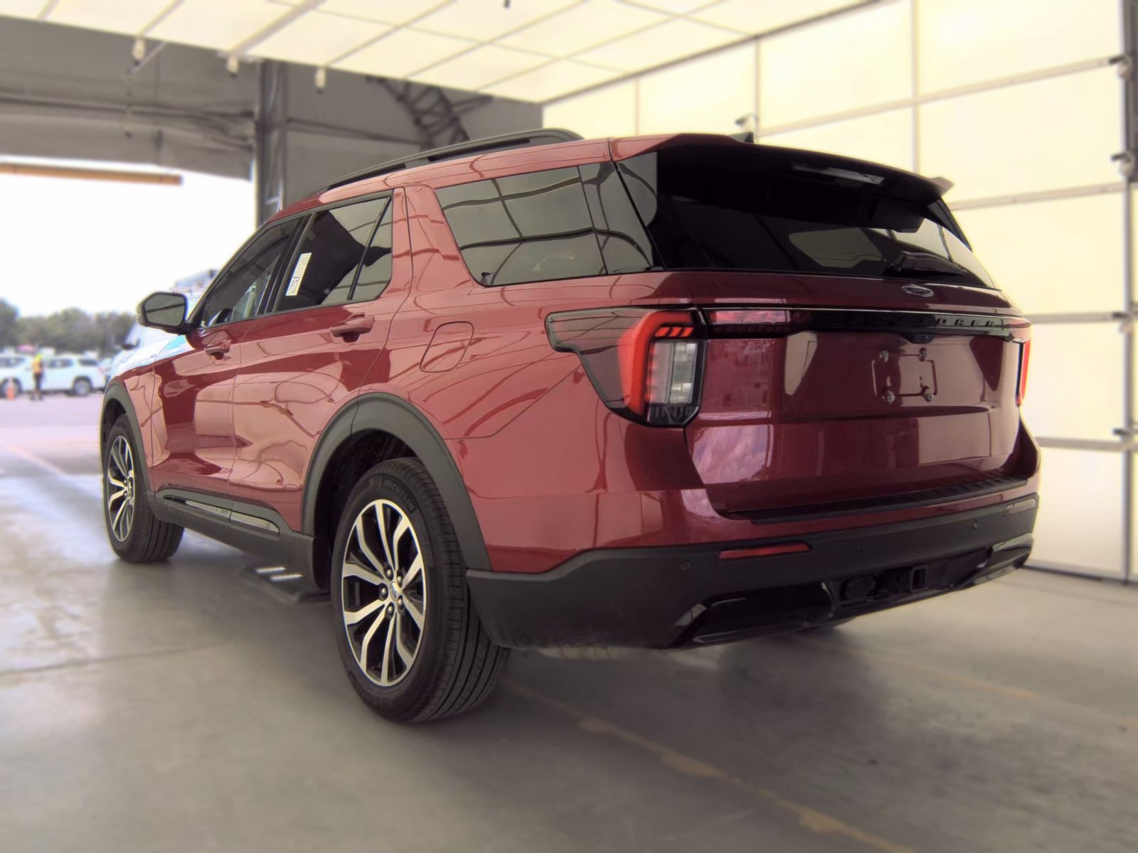 FORD EXPLORER - 9