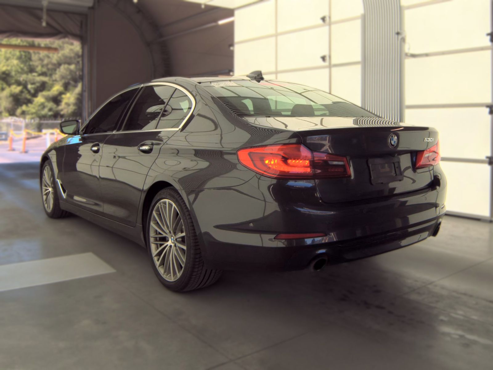 2017 BMW 5 Series 530i RWD