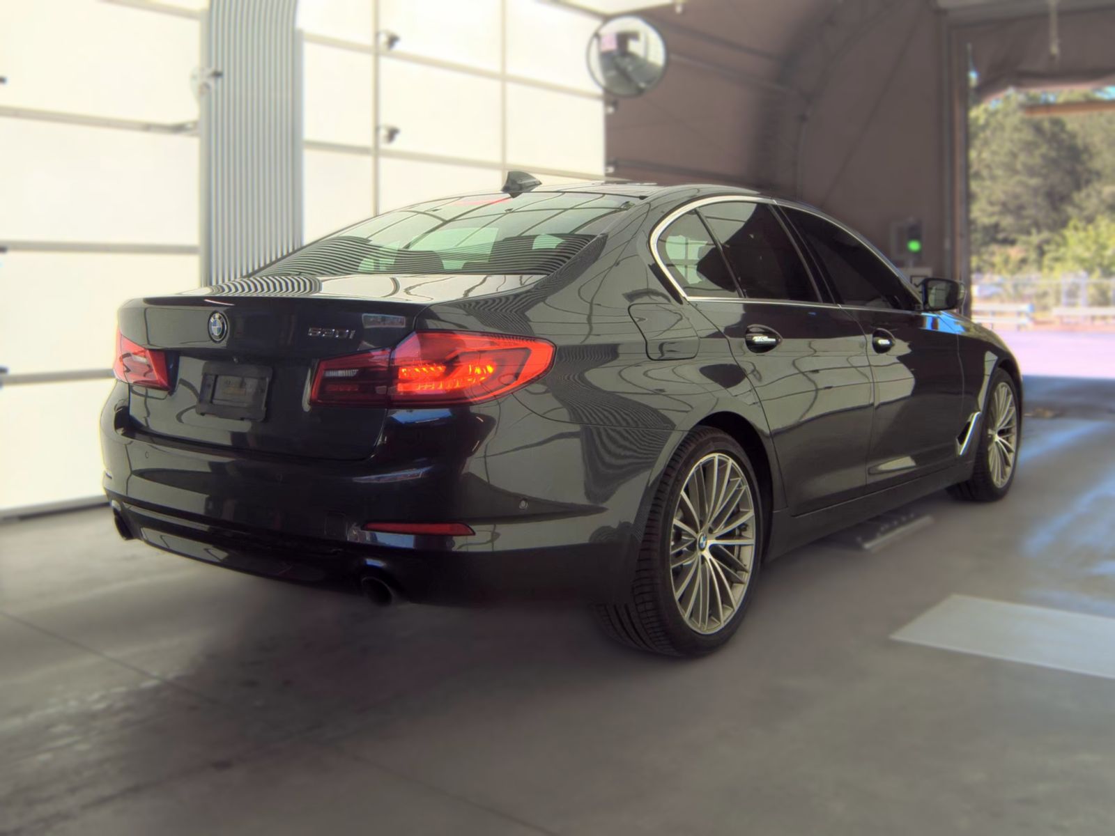 2017 BMW 5 Series 530i RWD
