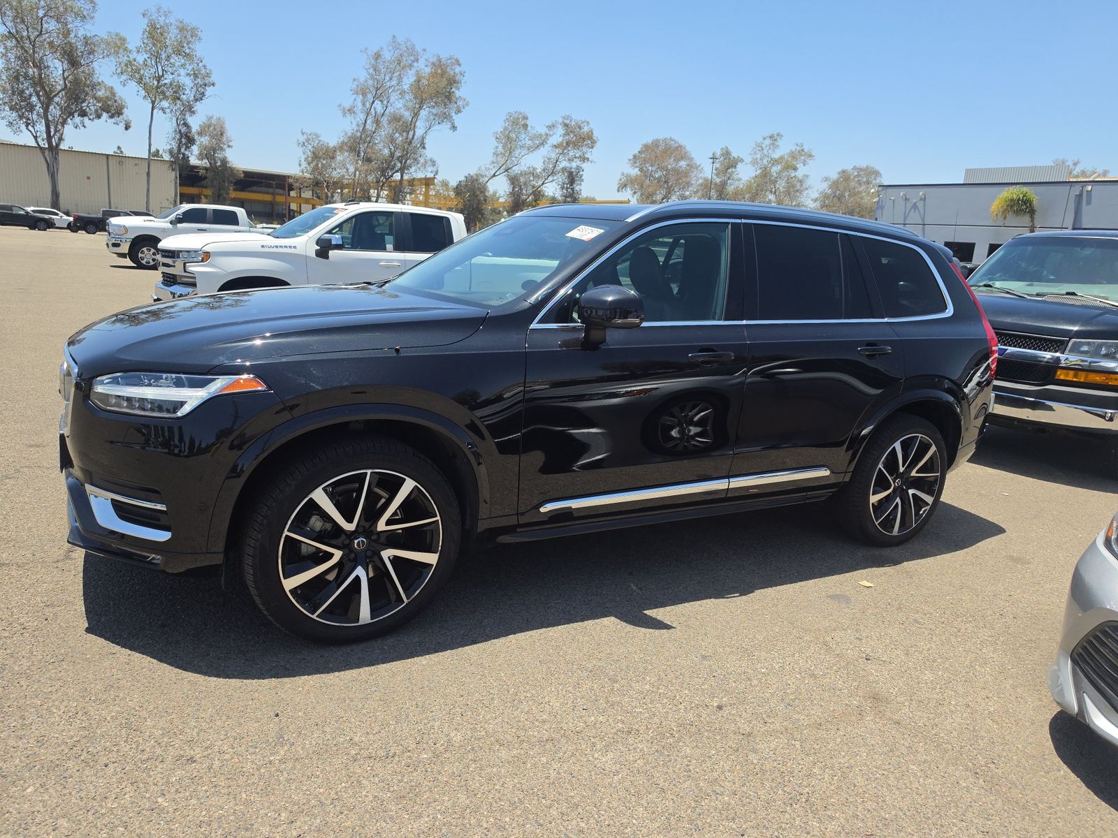 2023 Volvo XC90 B6 Plus AWD