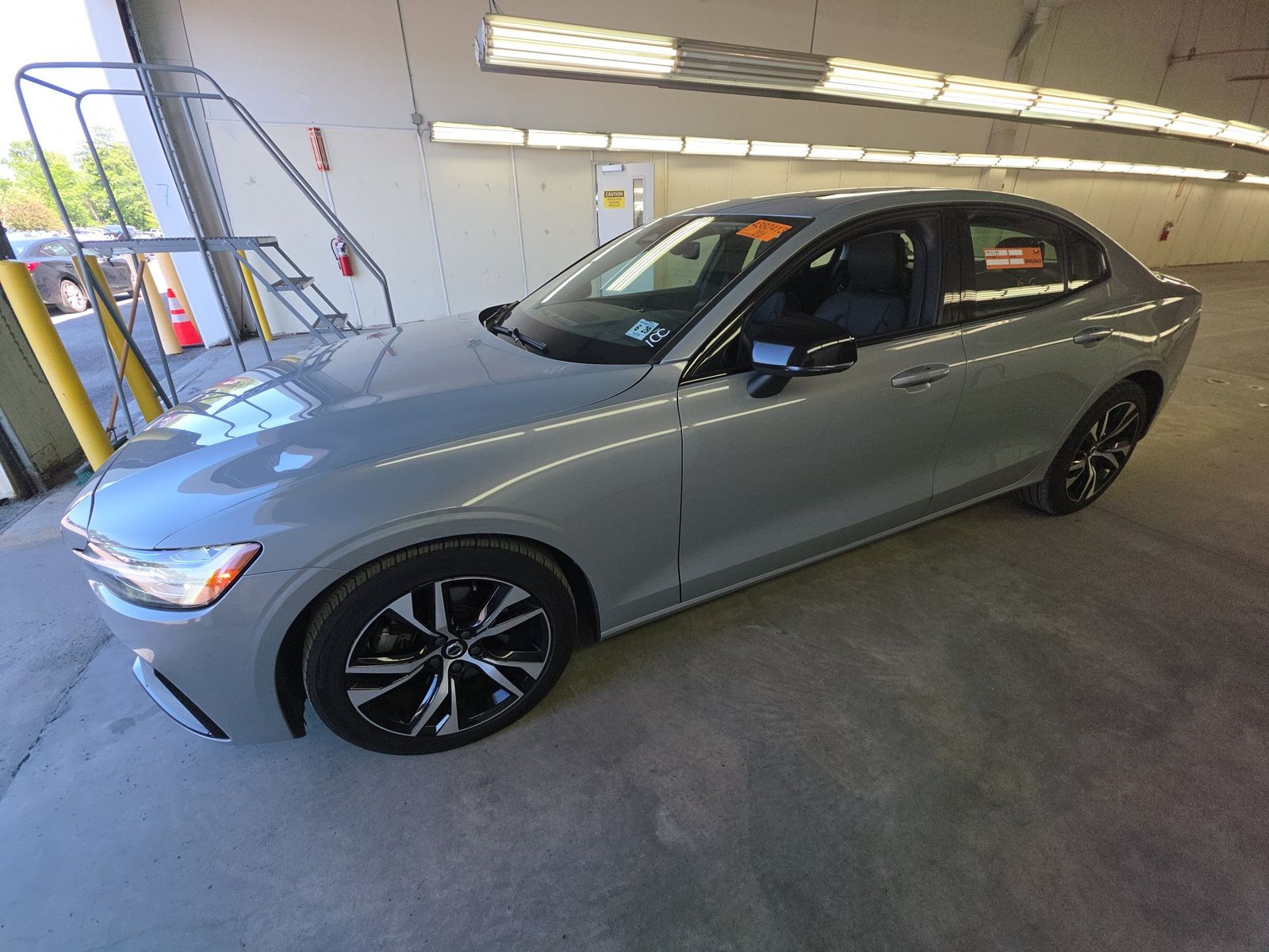 2024 Volvo S60 B5 Core FWD