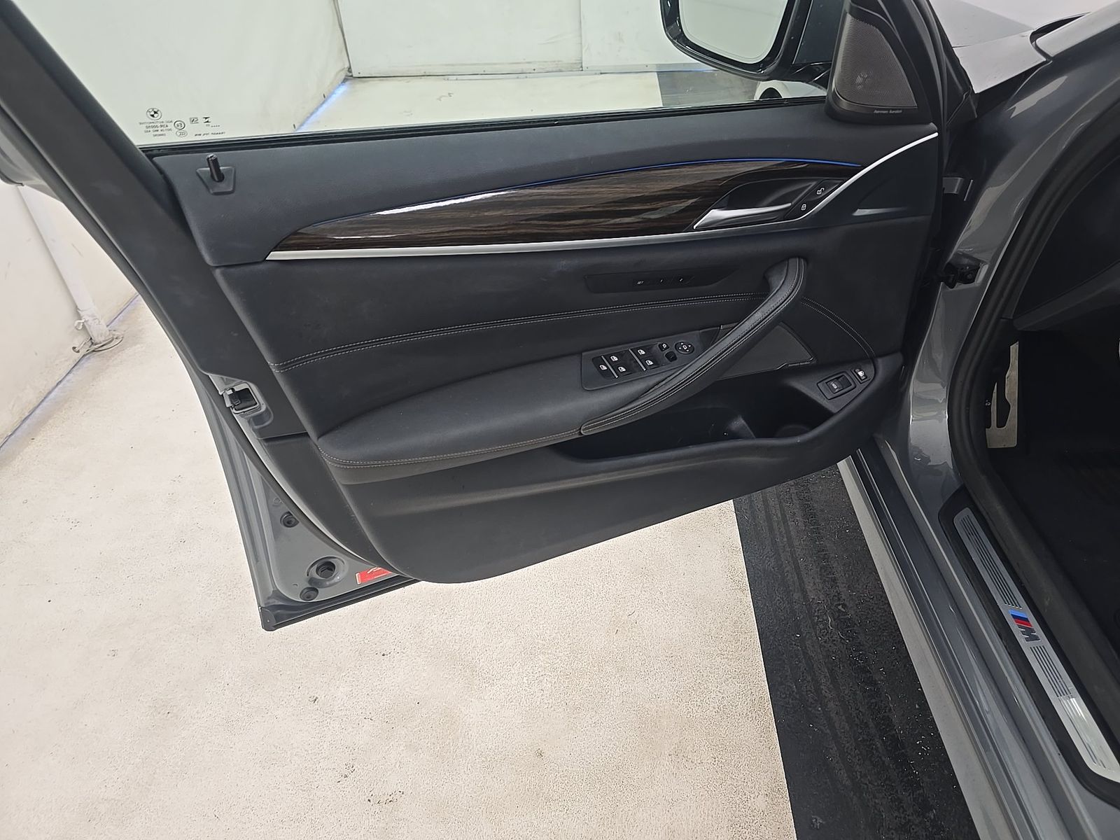 2023 BMW 5 Series 530e RWD