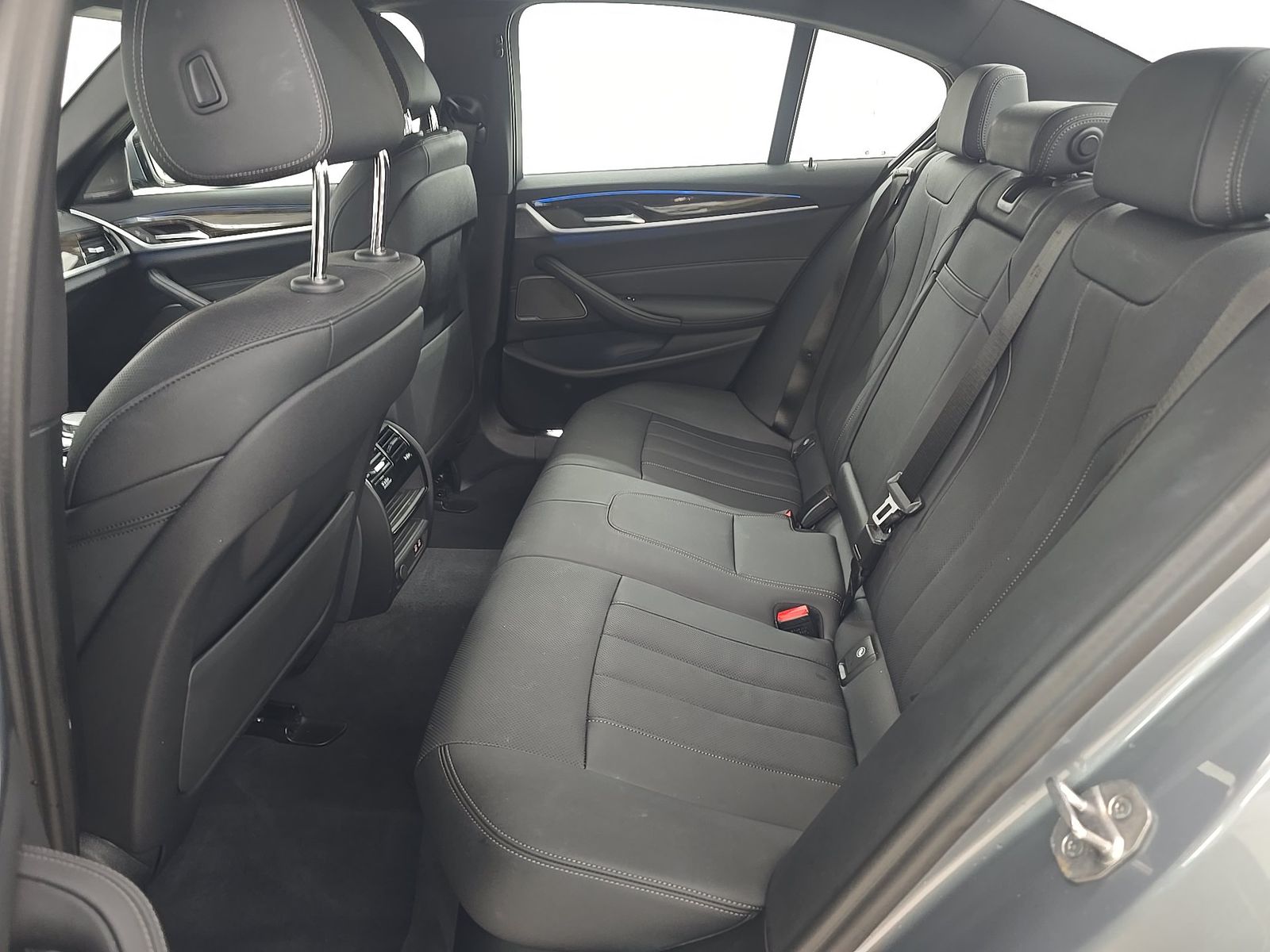 2023 BMW 5 Series 530e RWD