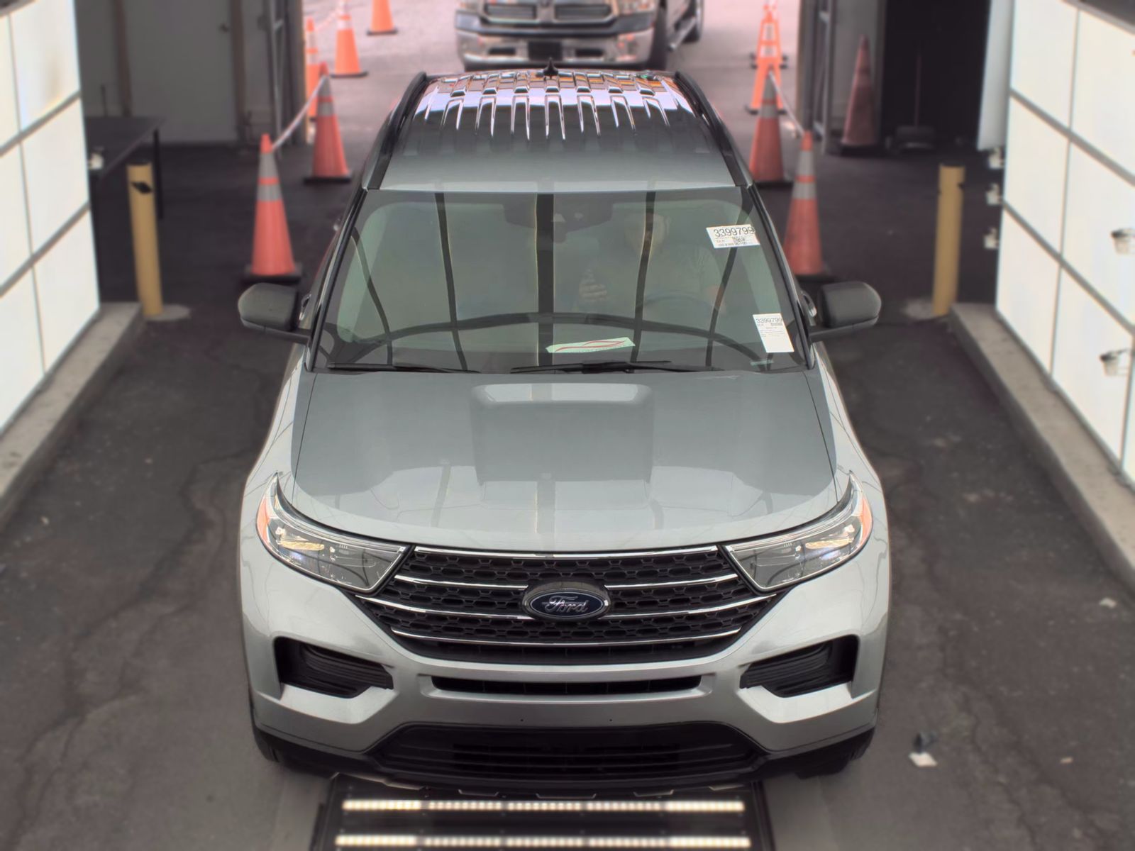 FORD EXPLORER - 3