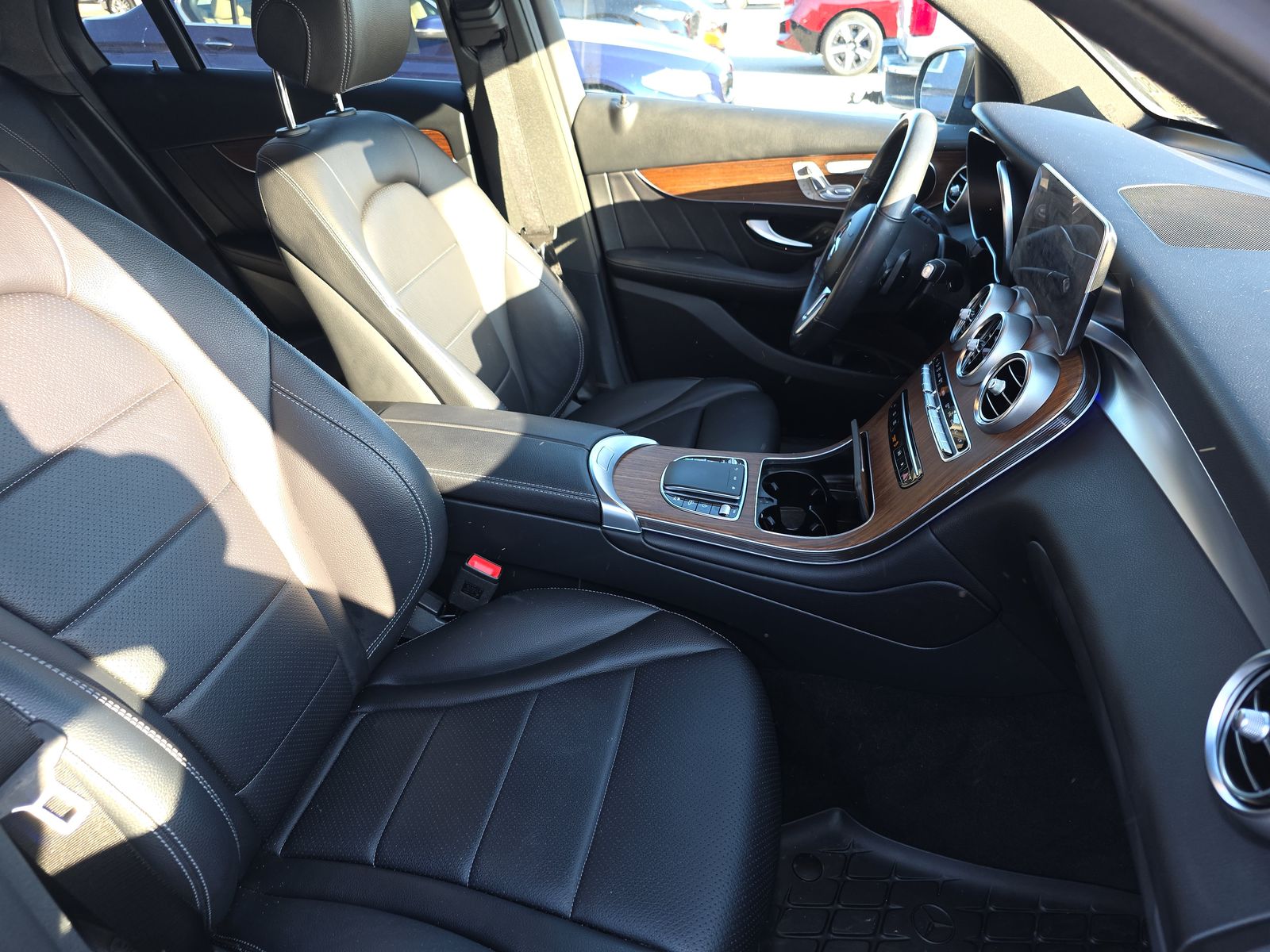 2022 Mercedes-Benz GLC GLC 300 AWD