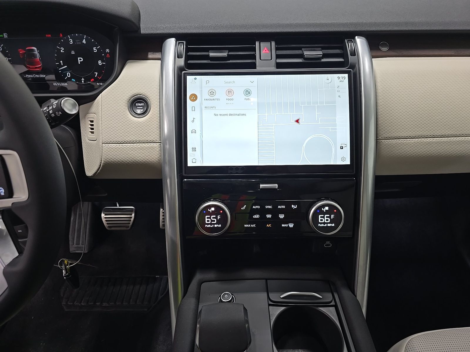 2025 Land Rover Discovery Dynamic SE FWD
