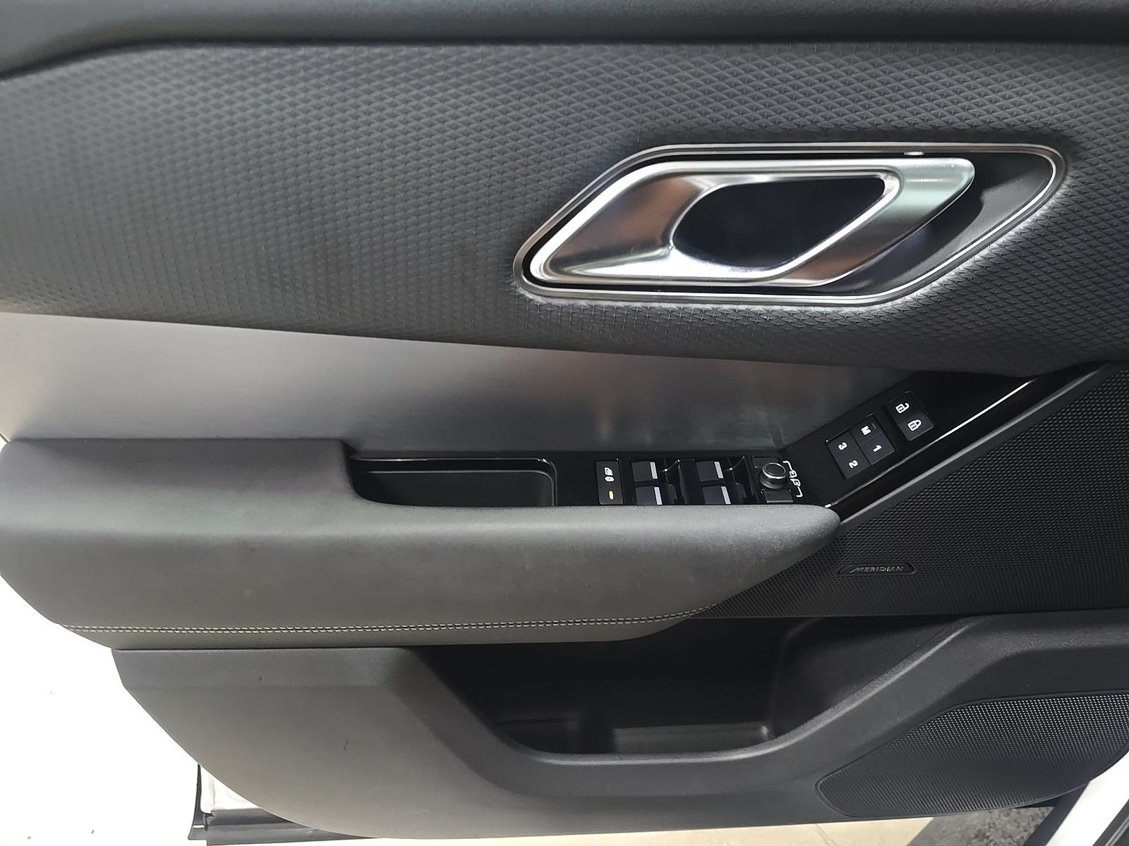 2023 Land Rover Range Rover Velar R-Dynamic S FWD
