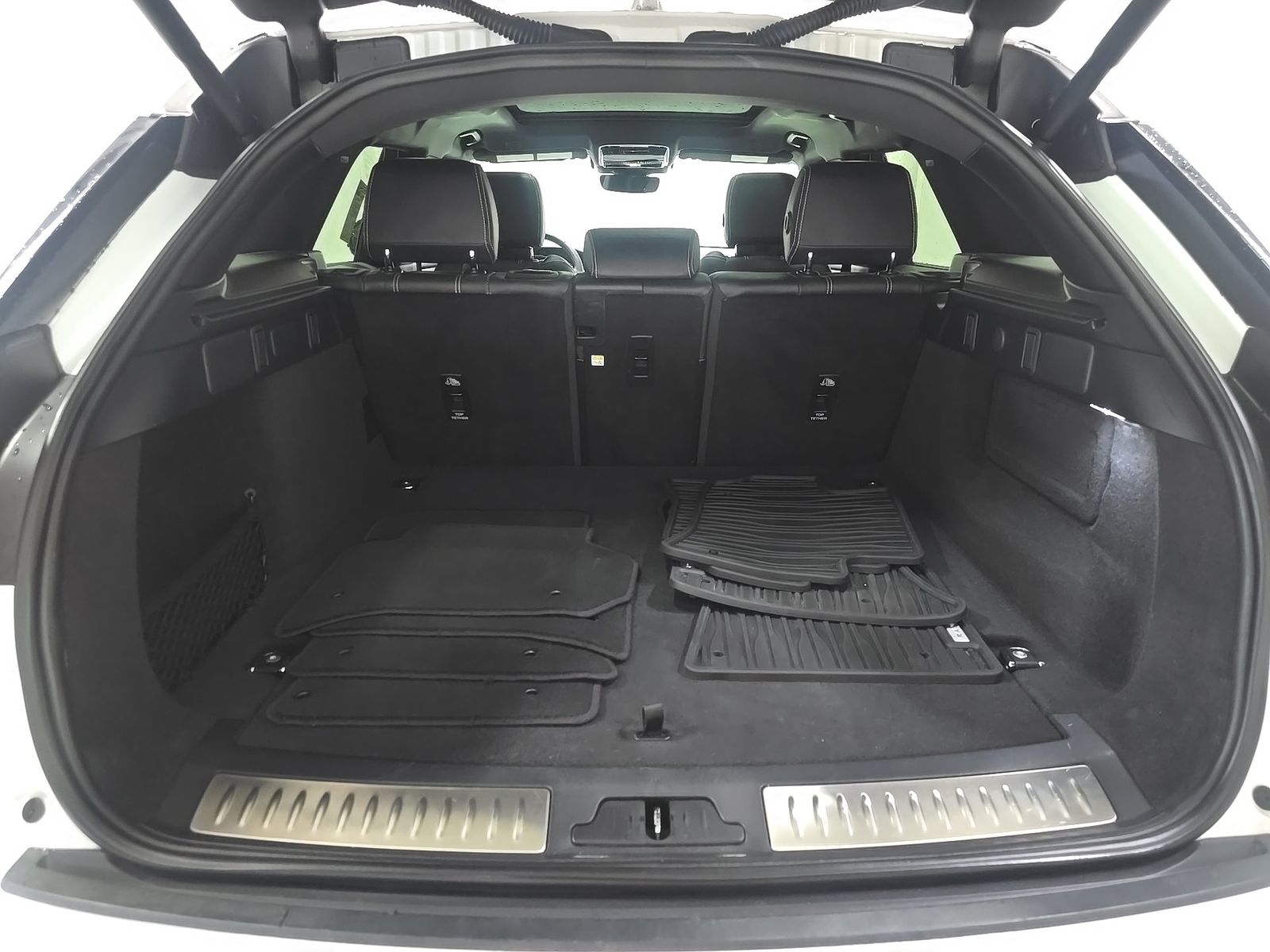 2023 Land Rover Range Rover Velar R-Dynamic S FWD