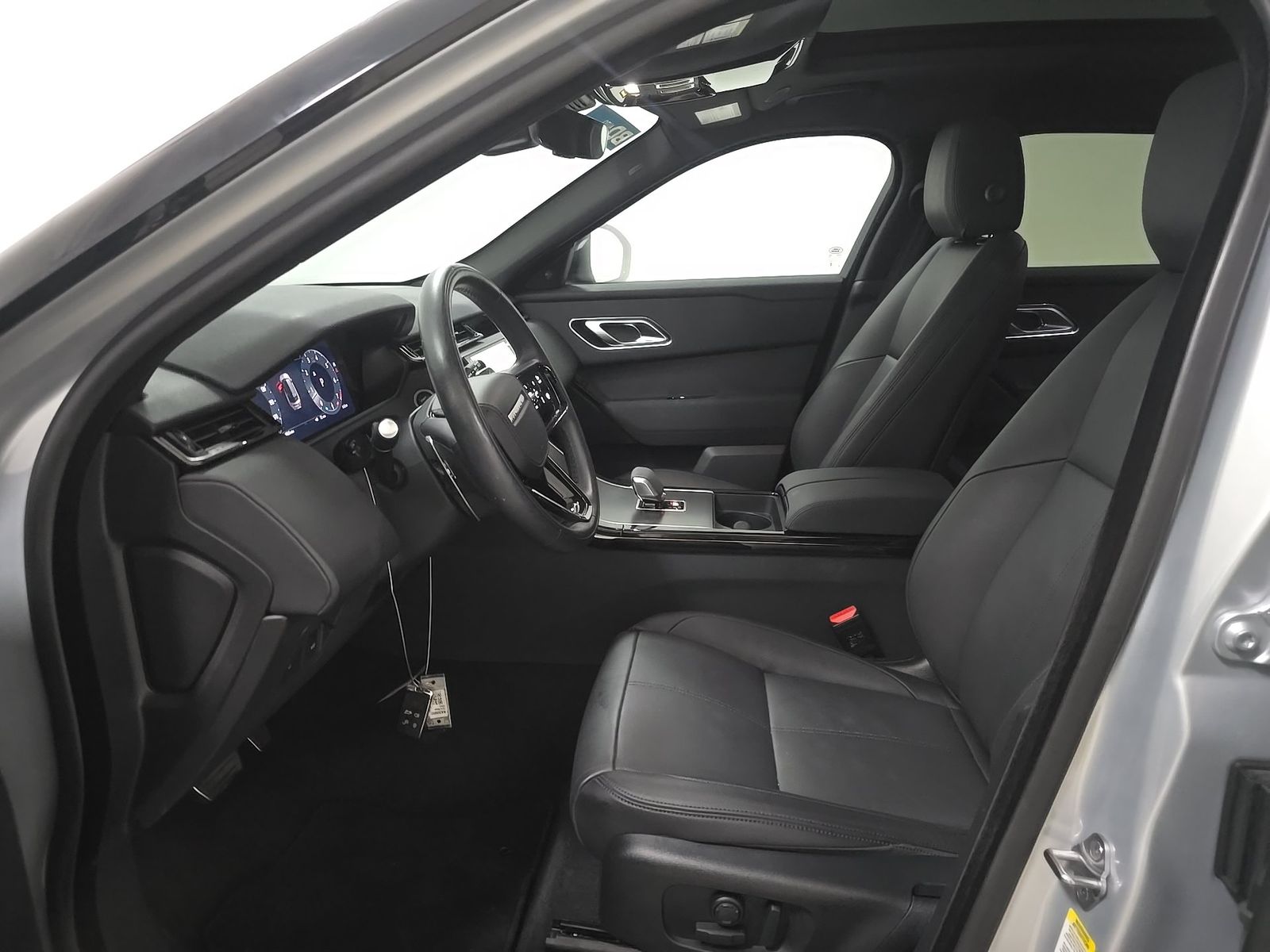 2024 Land Rover Range Rover Velar Dynamic SE FWD