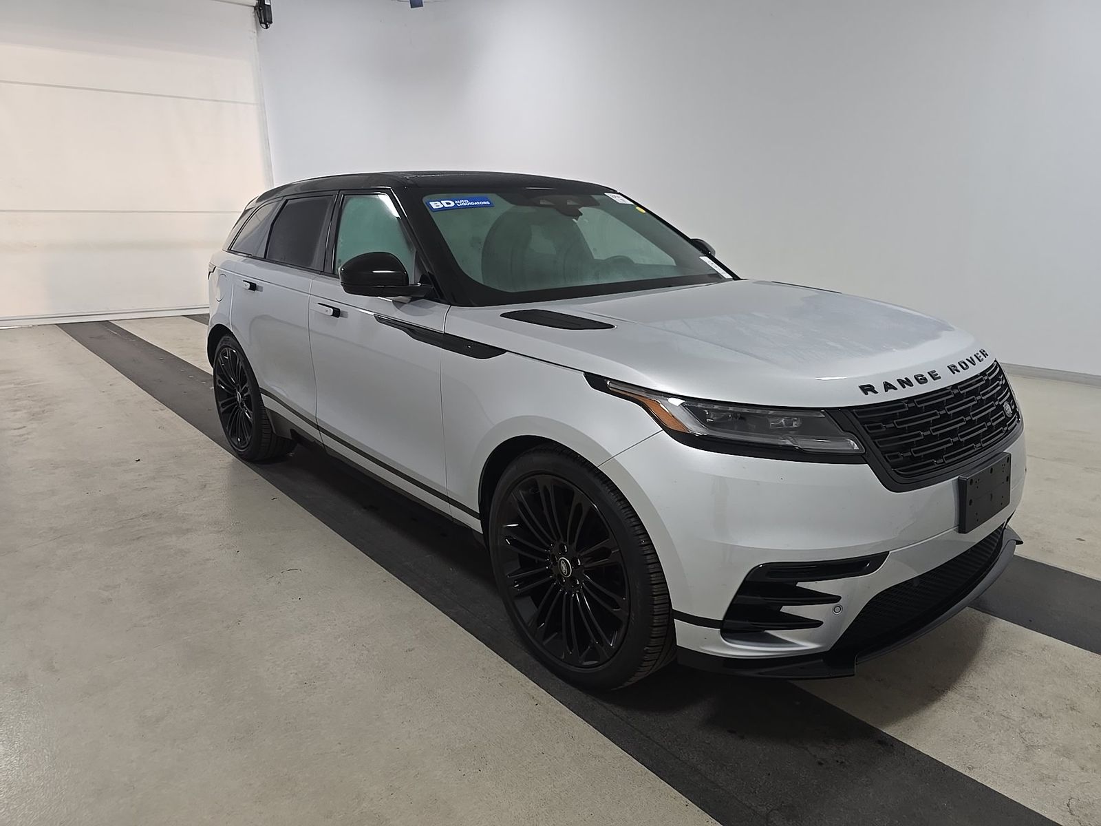 2024 Land Rover Range Rover Velar Dynamic SE FWD
