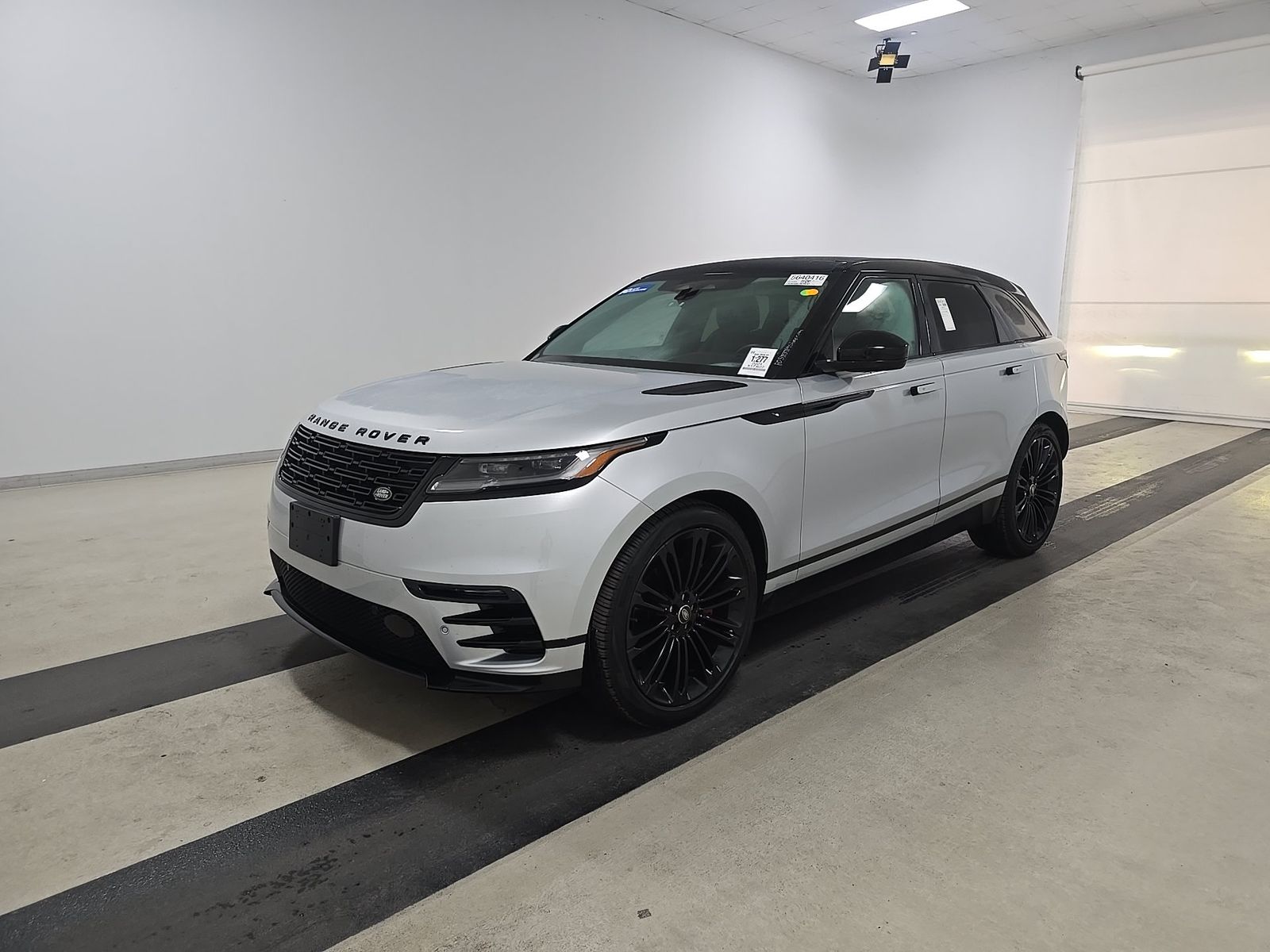 2024 Land Rover Range Rover Velar Dynamic SE FWD