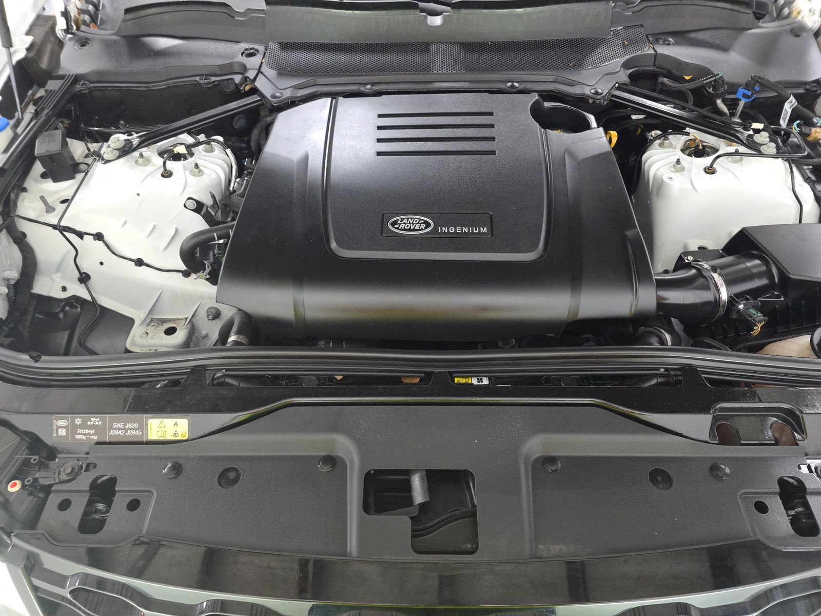 2023 Land Rover Discovery R-Dynamic S FWD